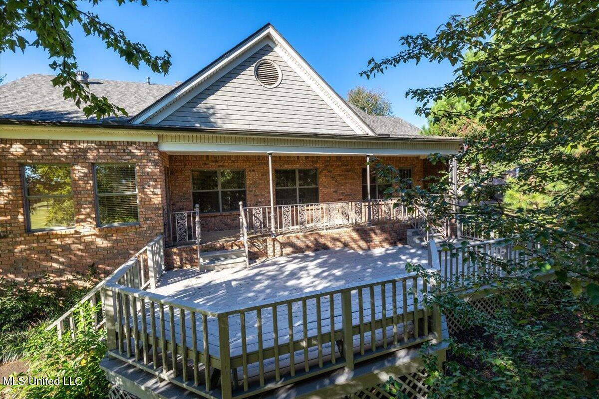 7906 Kirkwood Cove Property Photo 31