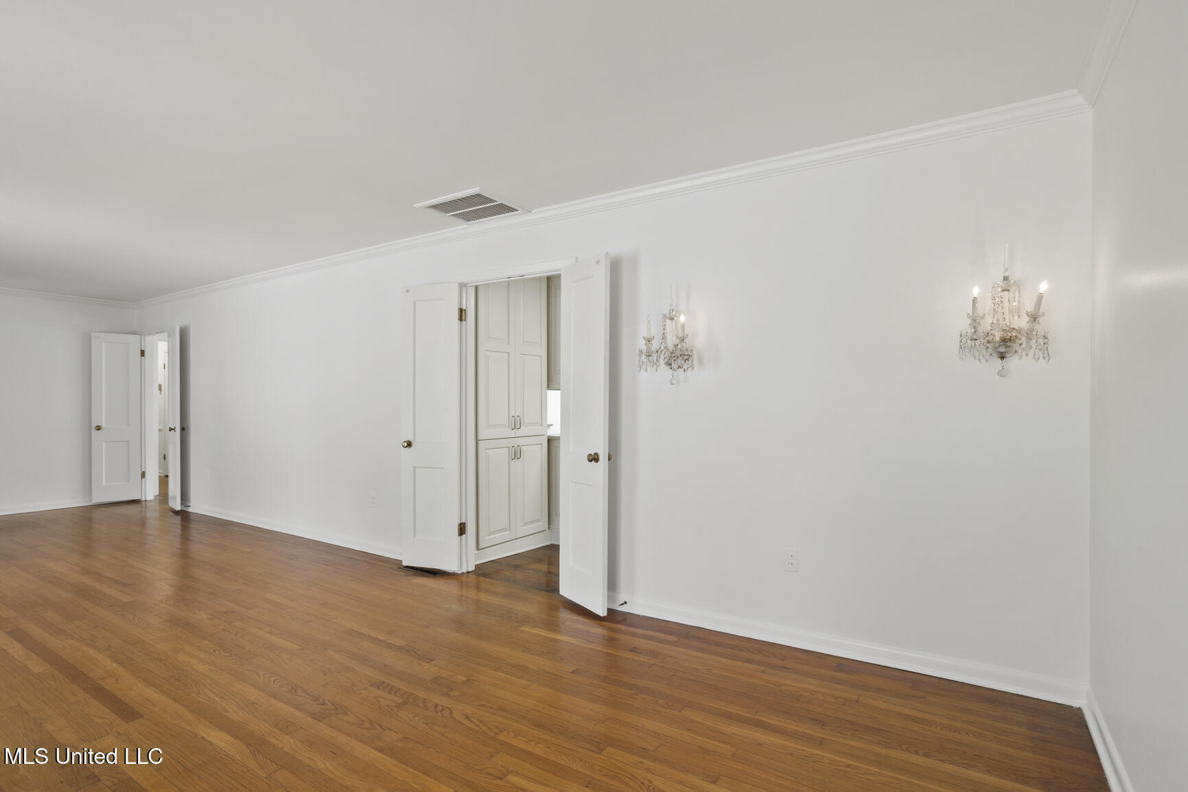 1903 Bellewood Road Property Photo 5