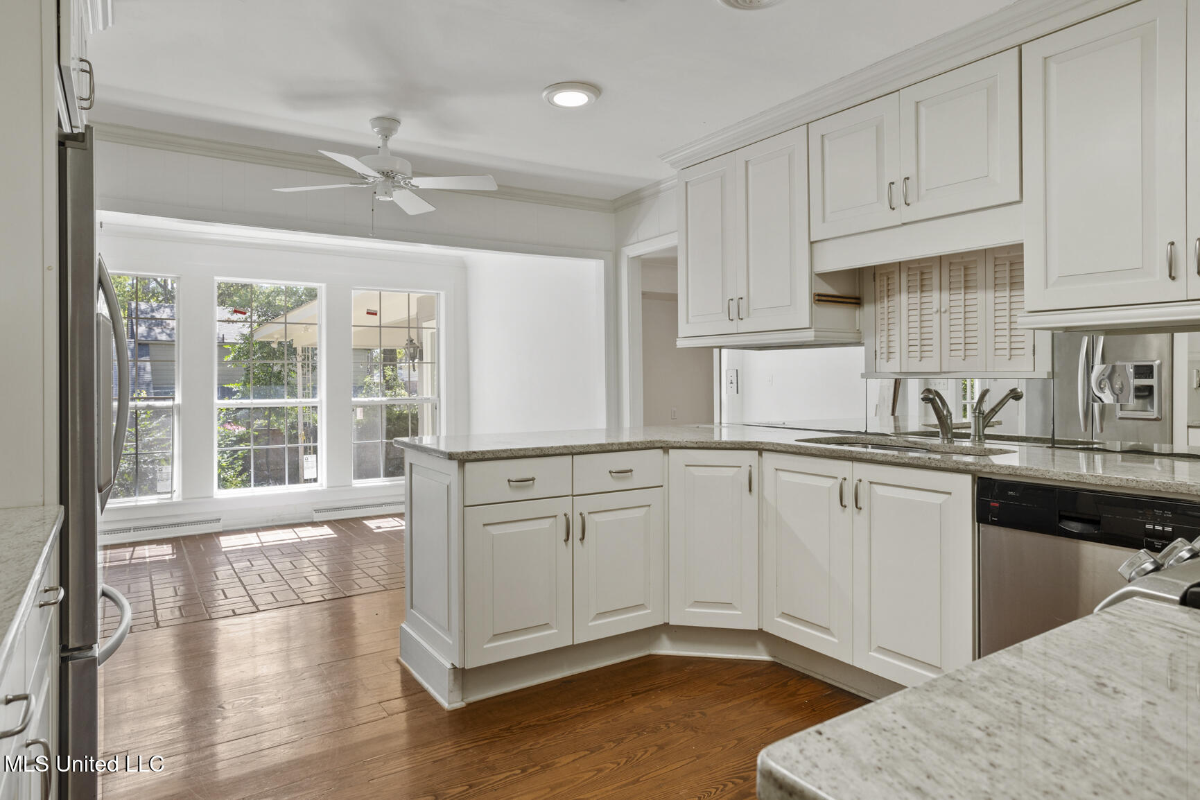 1903 Bellewood Road Property Photo 6