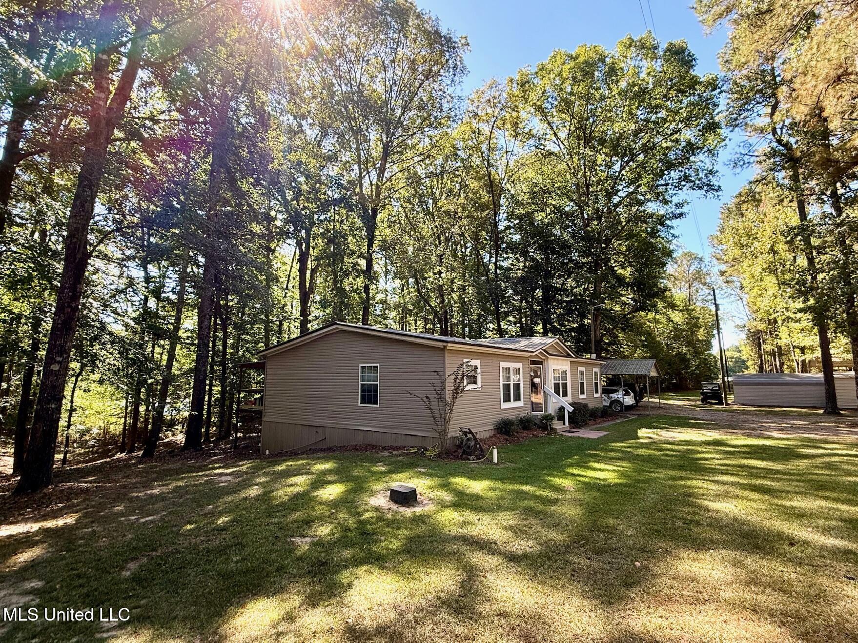 118 Craig Road Property Photo 3