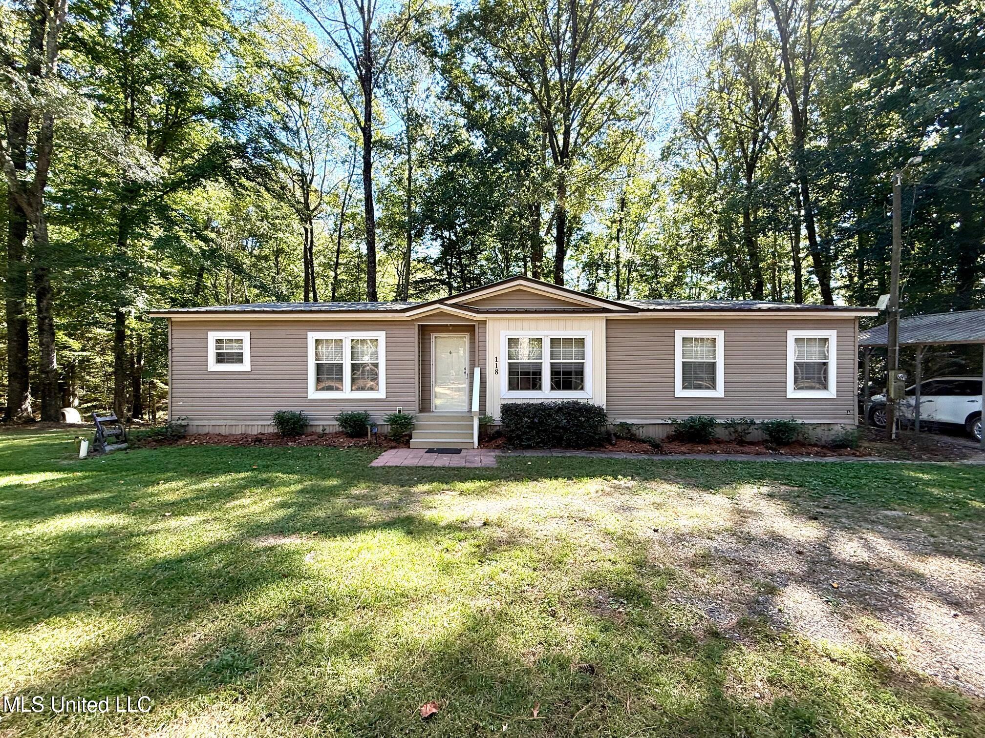 118 Craig Road Property Photo 6