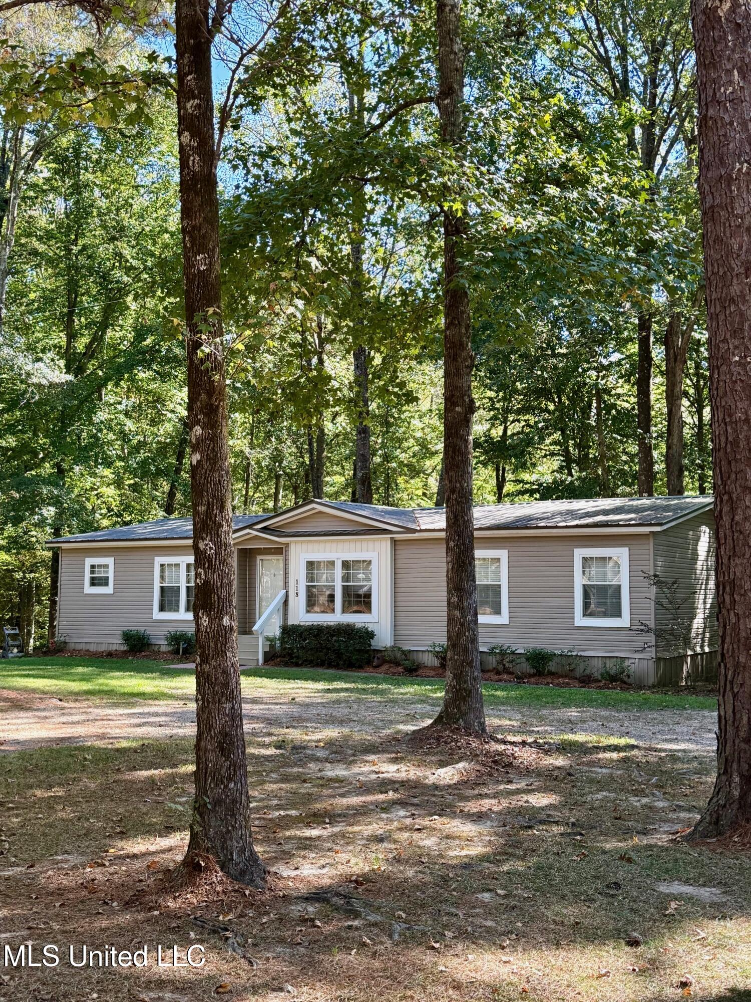 118 Craig Road Property Photo 9