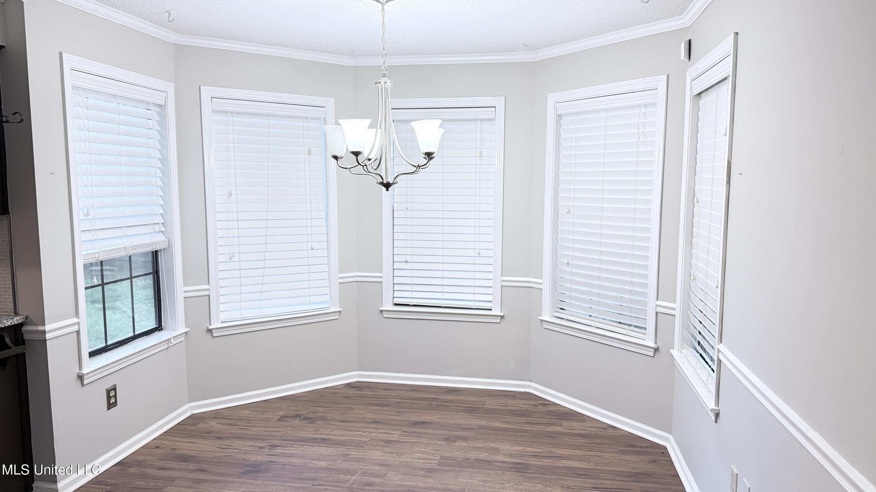 6641 Blue Spruce Drive Property Photo 3