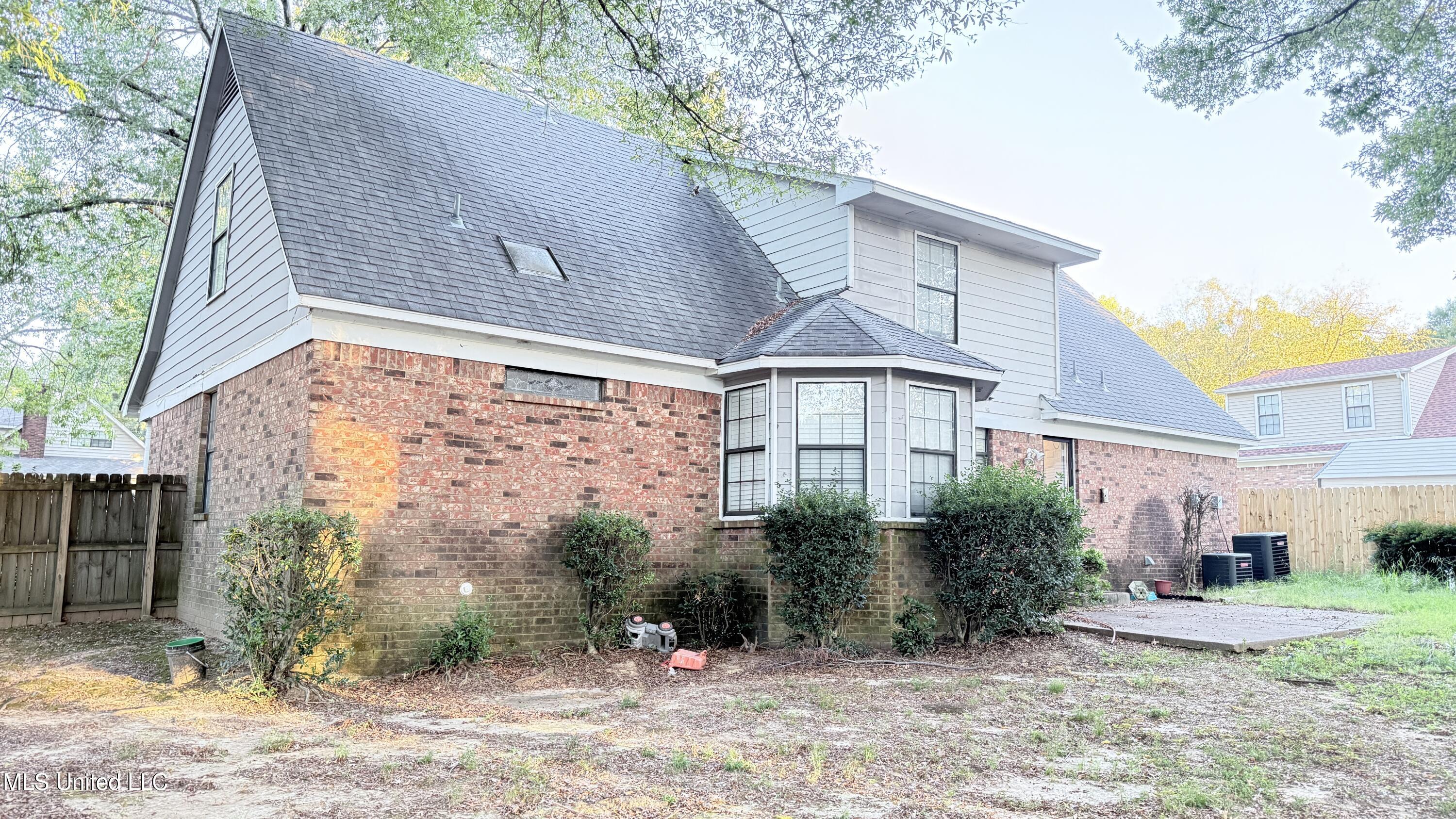 6641 Blue Spruce Drive Property Photo 18