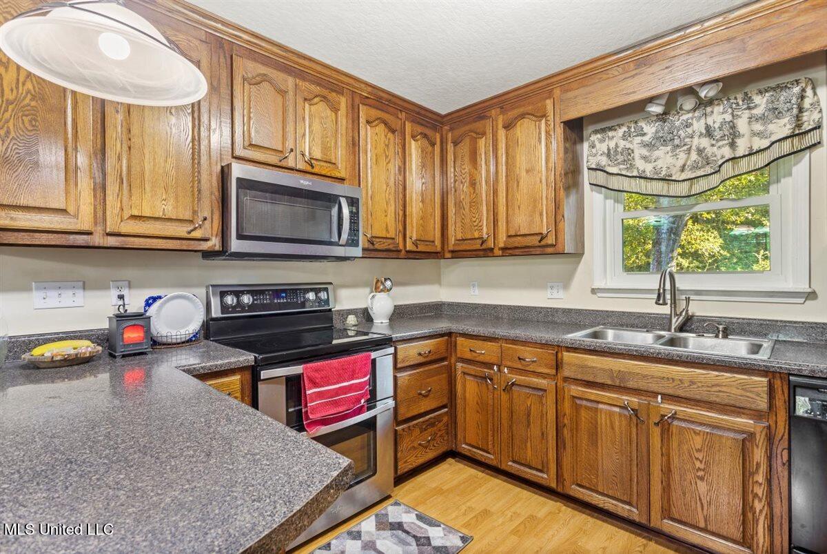 55 Rayburn Pierce Property Photo 5