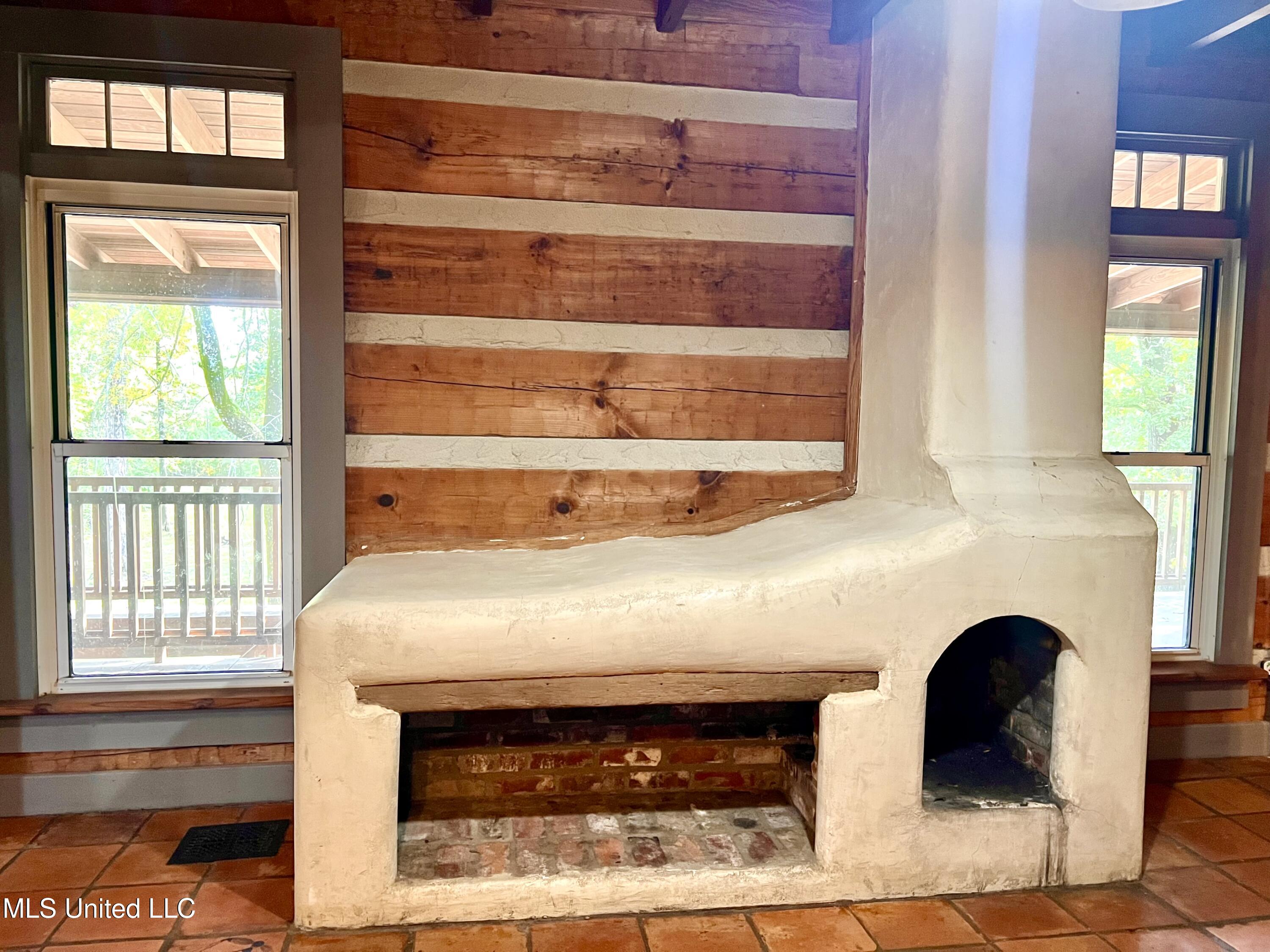 3930 Graves Road Property Photo 5