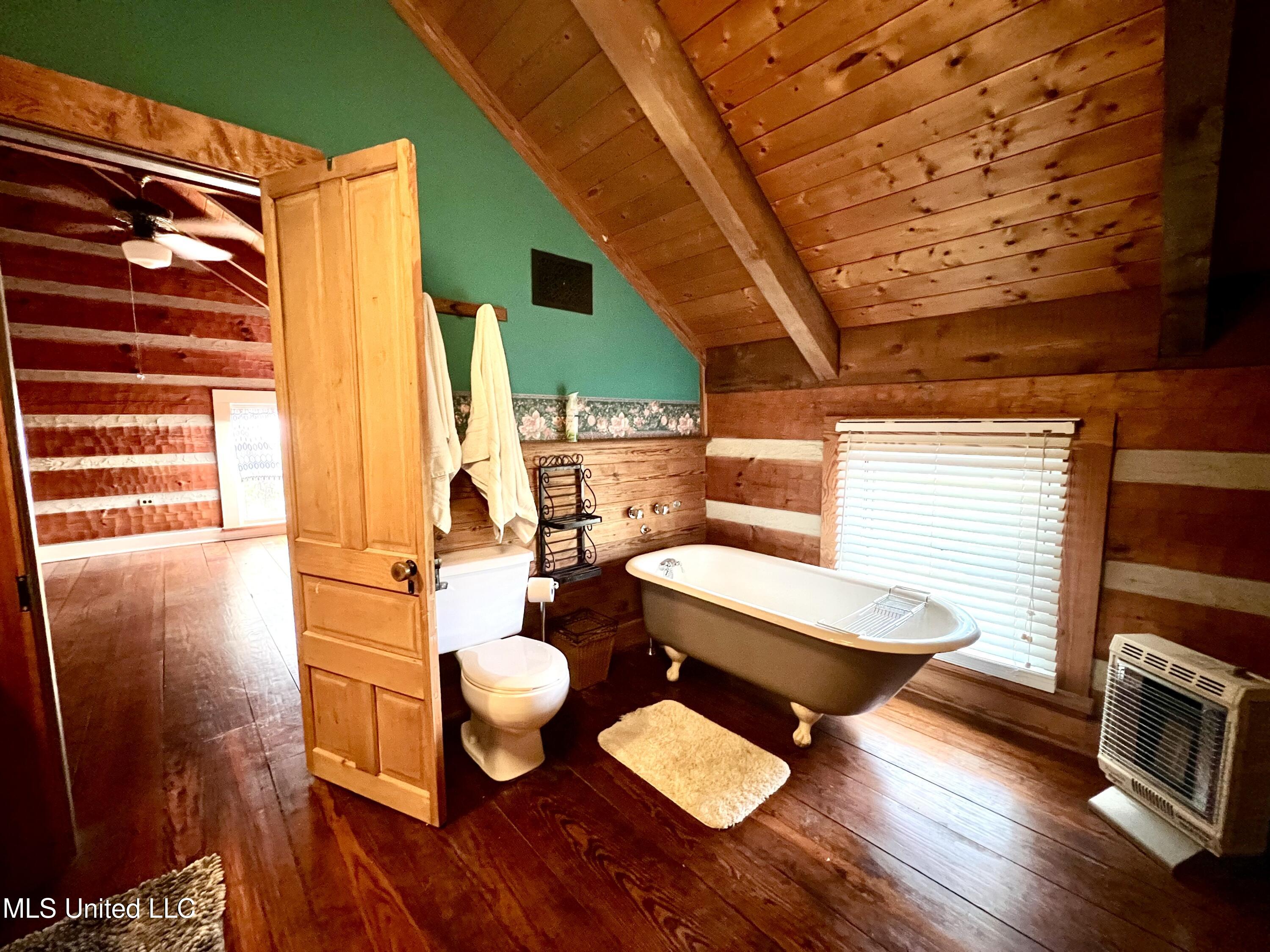 3930 Graves Road Property Photo 10