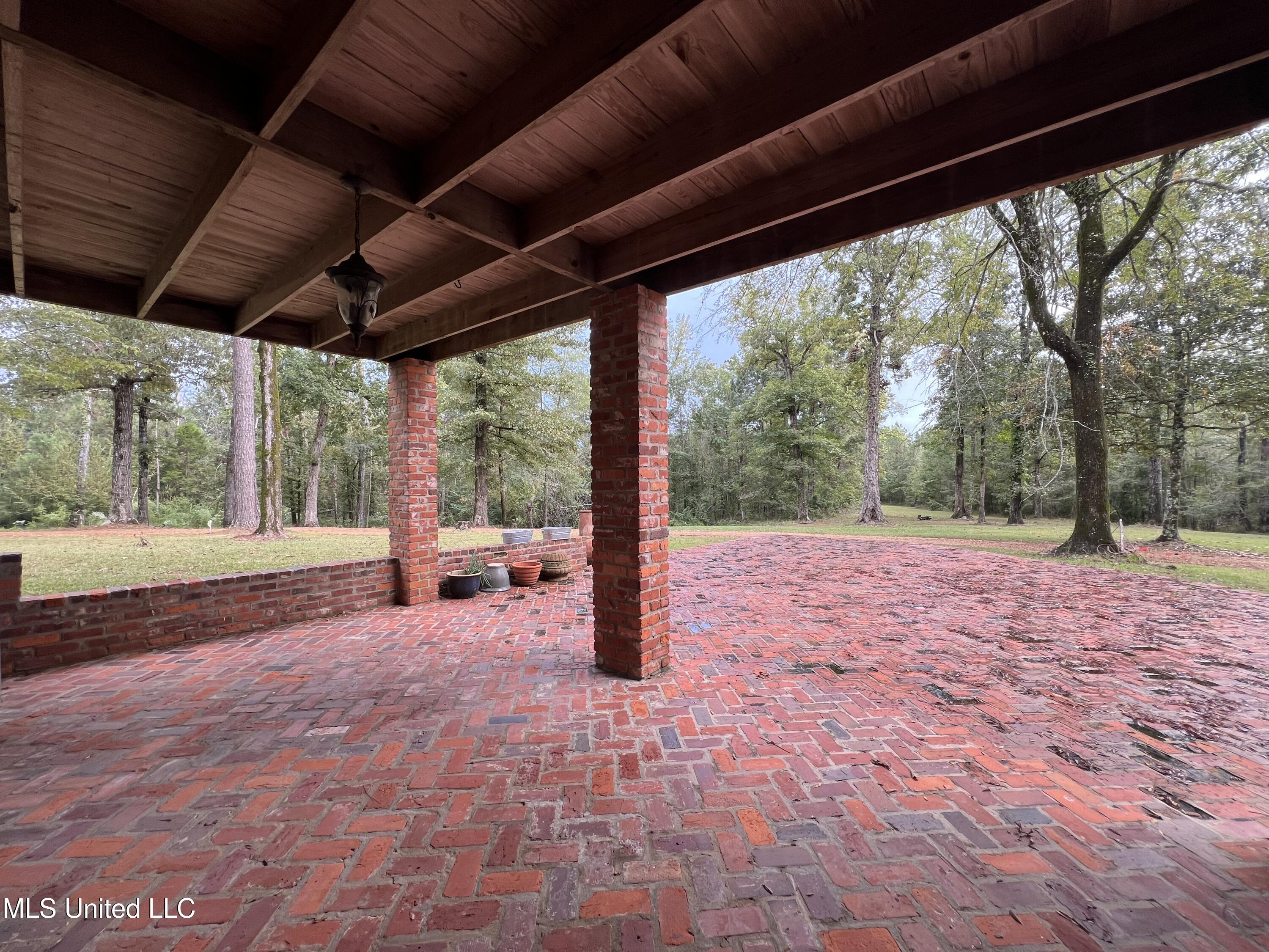 3930 Graves Road Property Photo 14