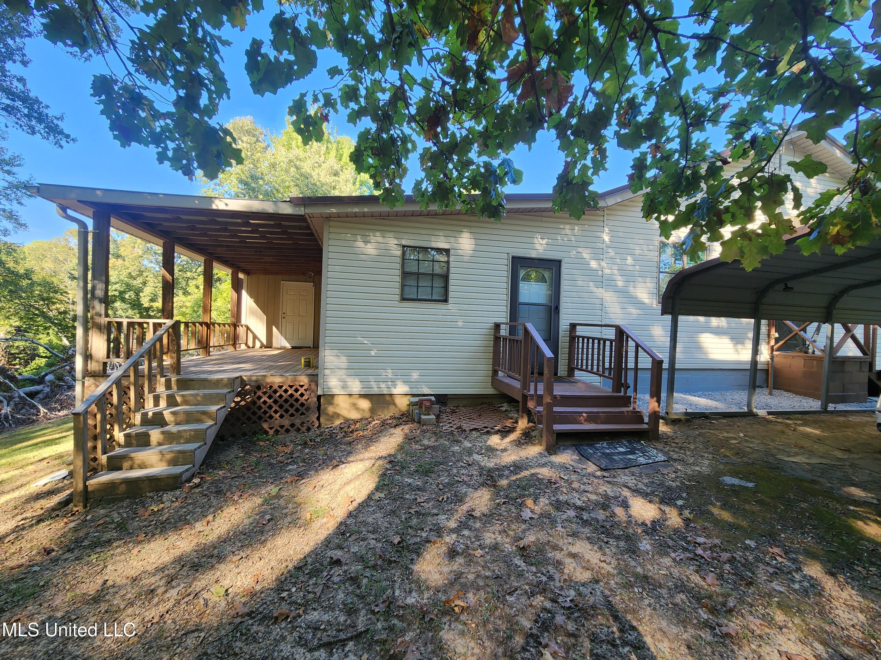 951 Wetonga Lane Property Photo 4