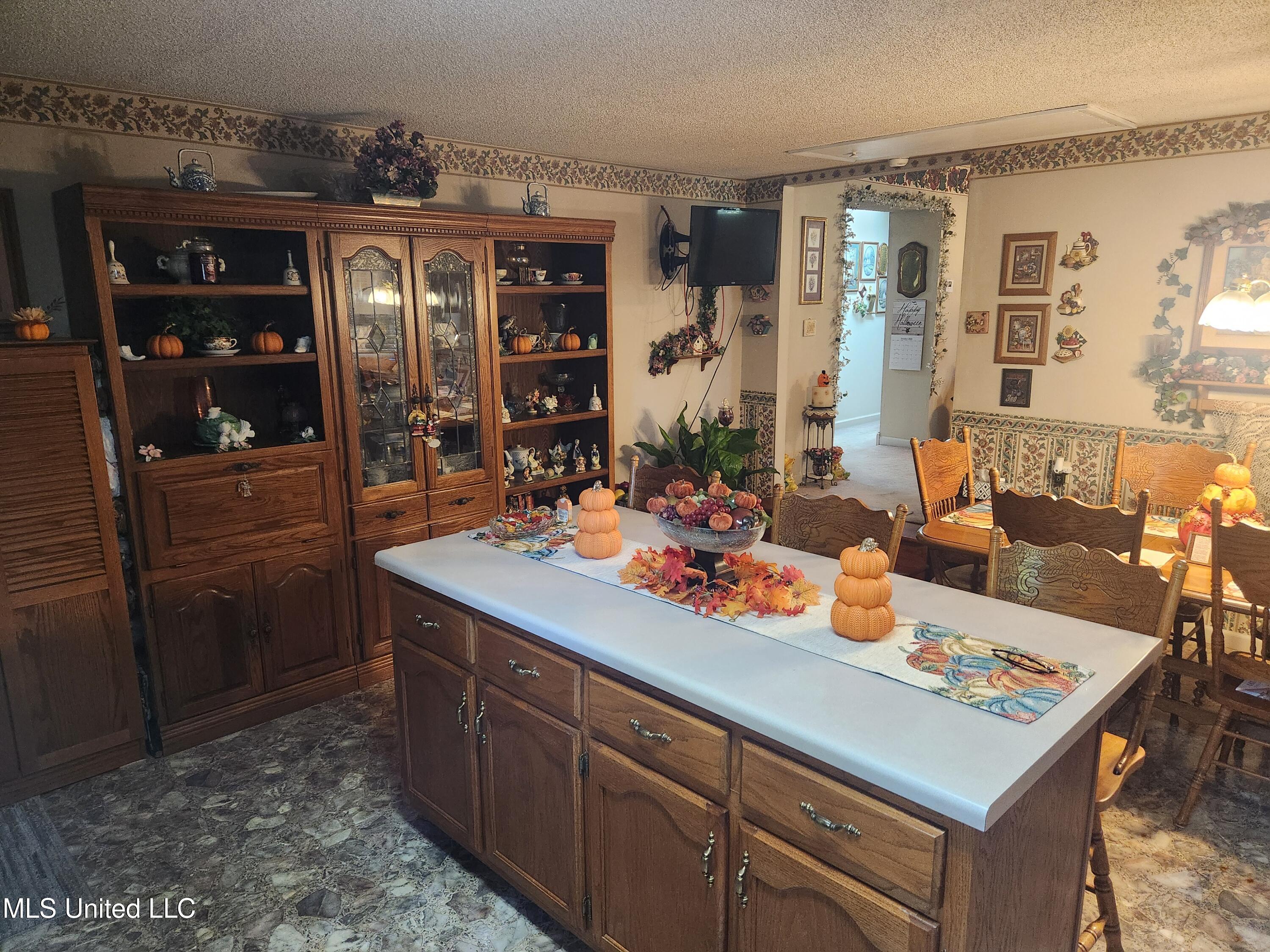 951 Wetonga Lane Property Photo 20