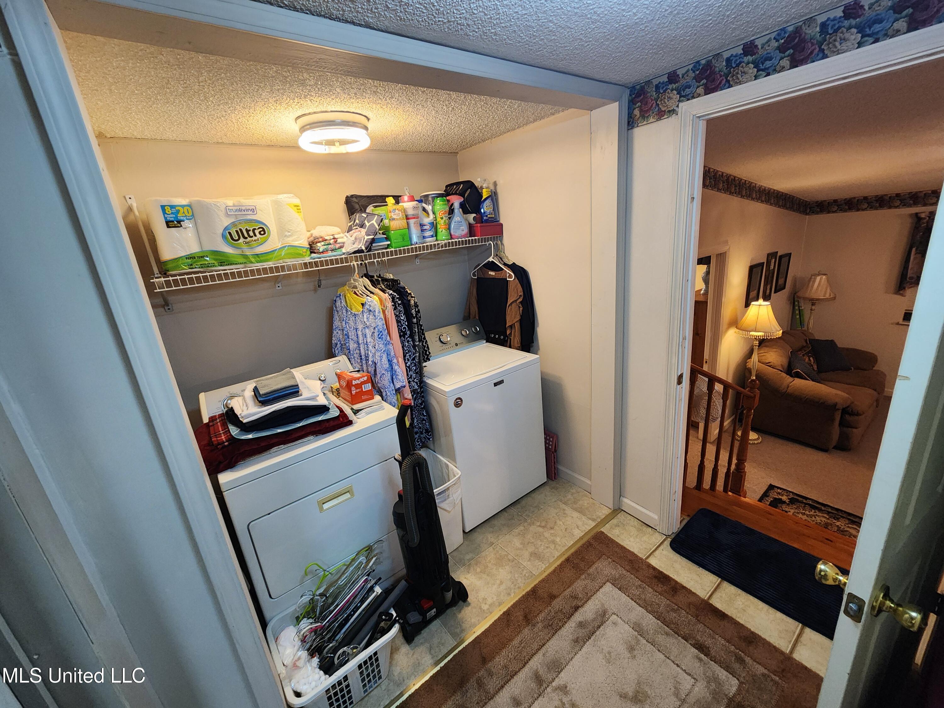 951 Wetonga Lane Property Photo 36