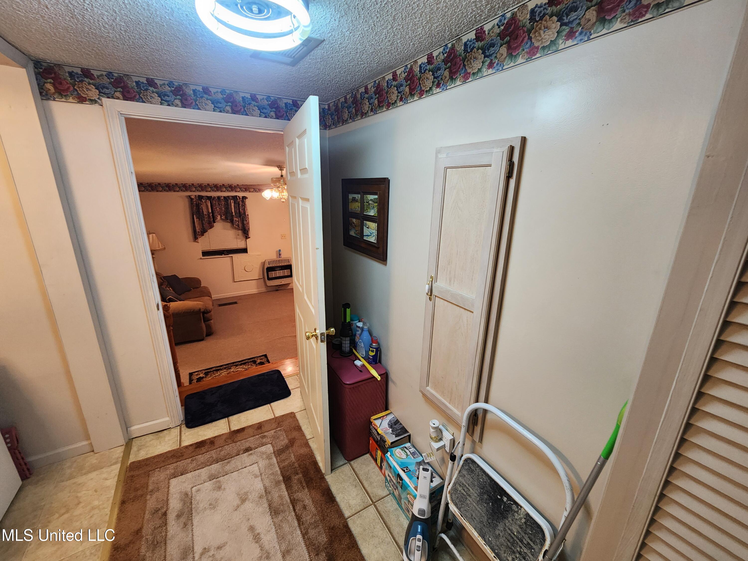 951 Wetonga Lane Property Photo 37