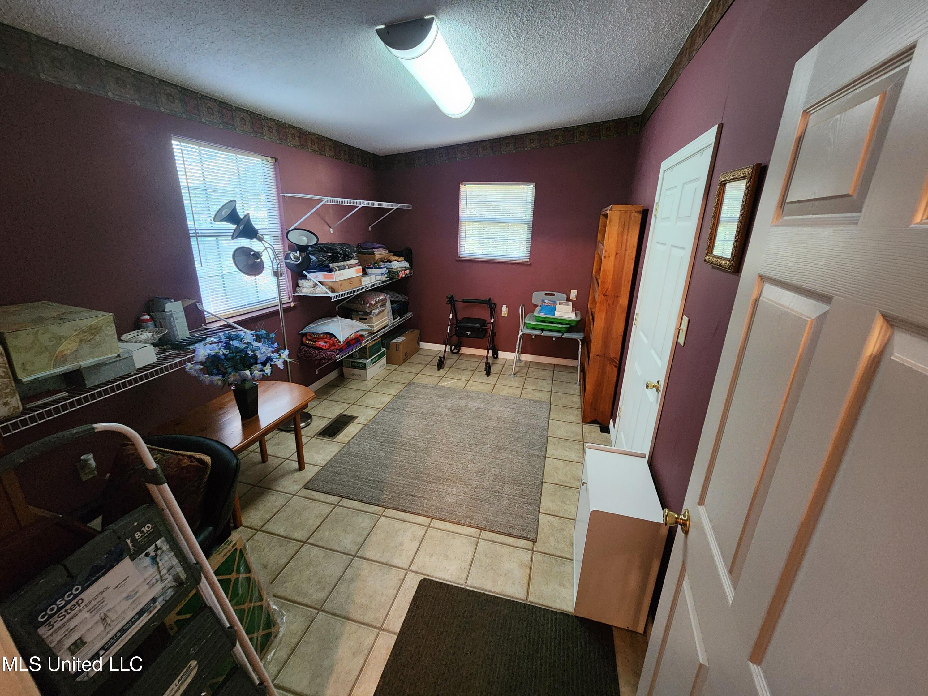 951 Wetonga Lane Property Photo 43