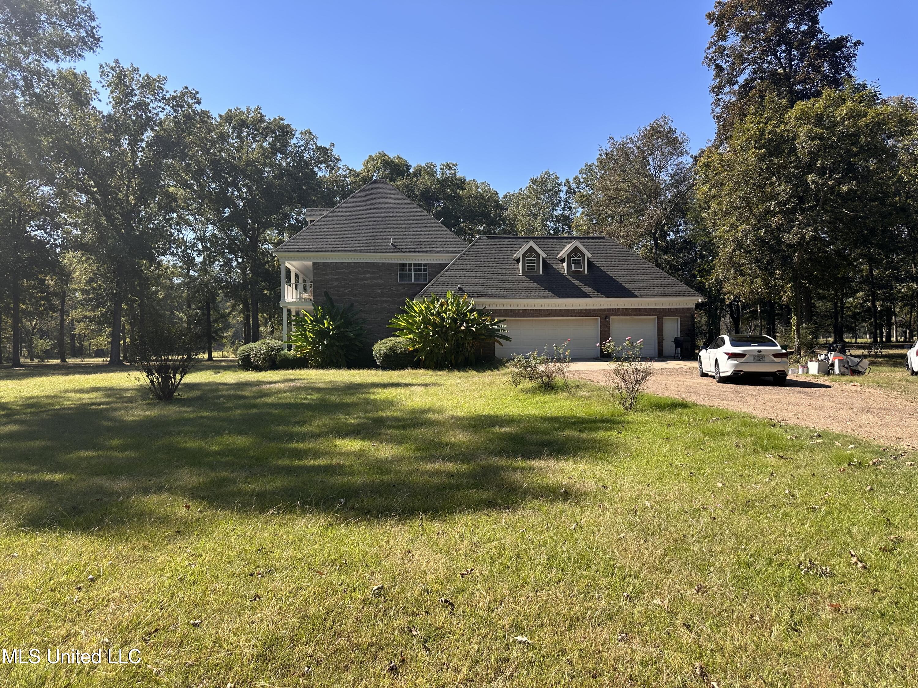 10050 N Highway 49 Property Photo 2