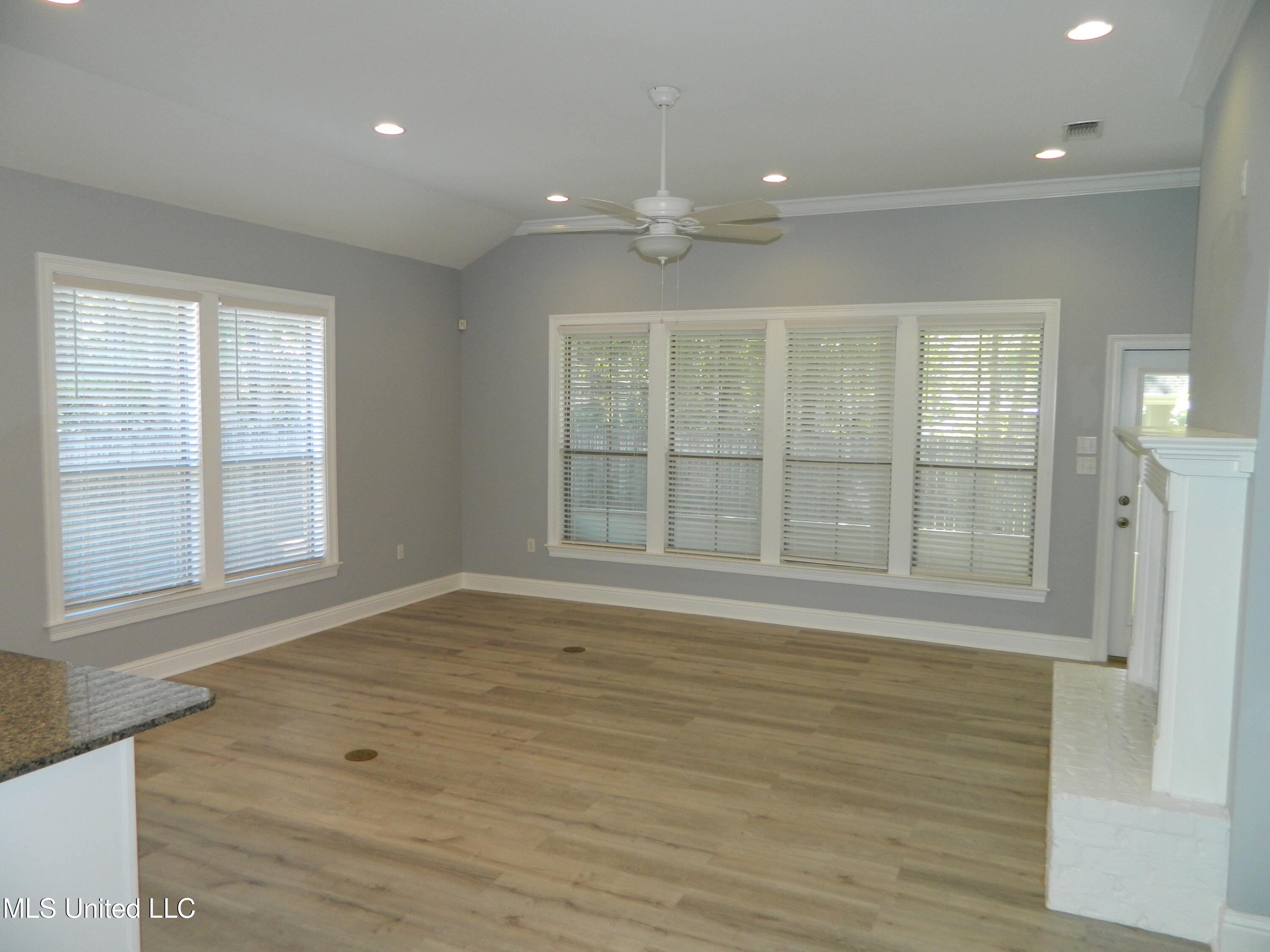 84135 Lola Drive Property Photo 8