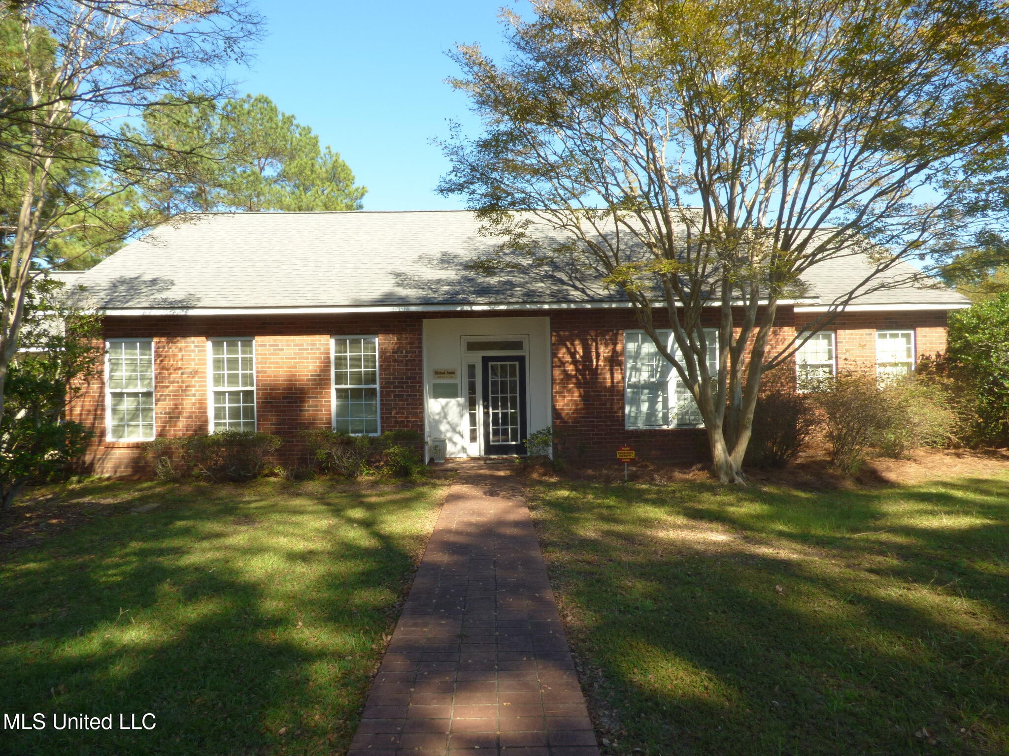 299 Apache Drive Property Photo 1