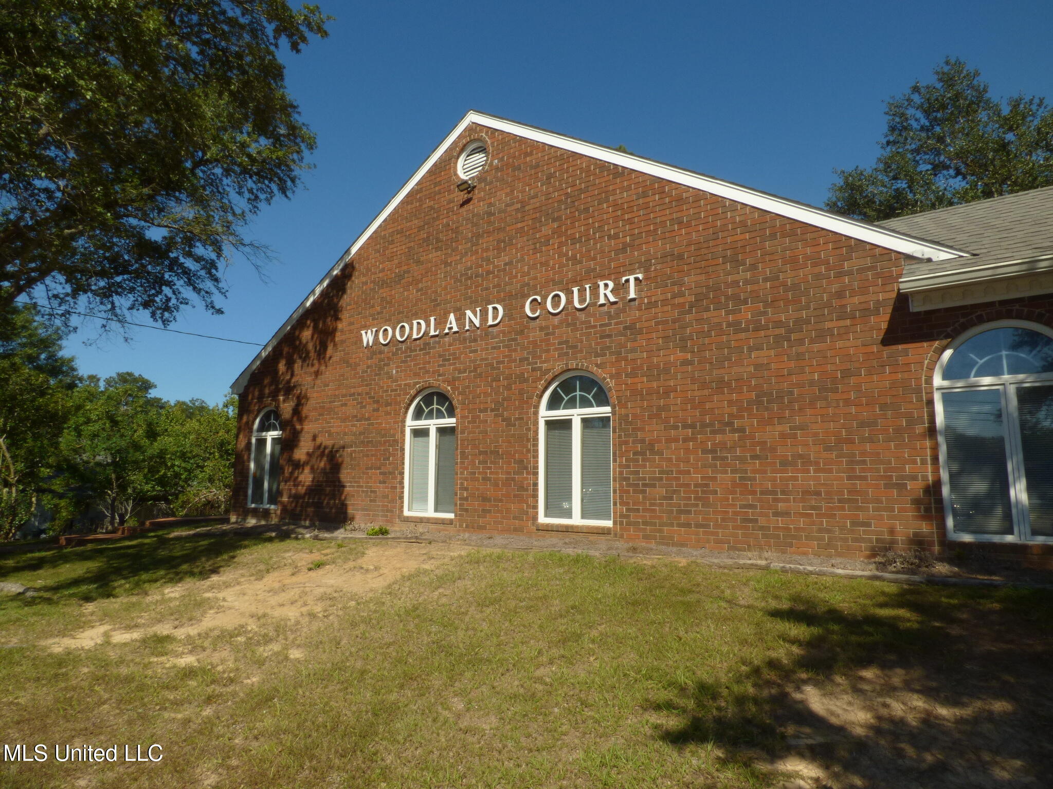 299 Apache Drive Property Photo 2