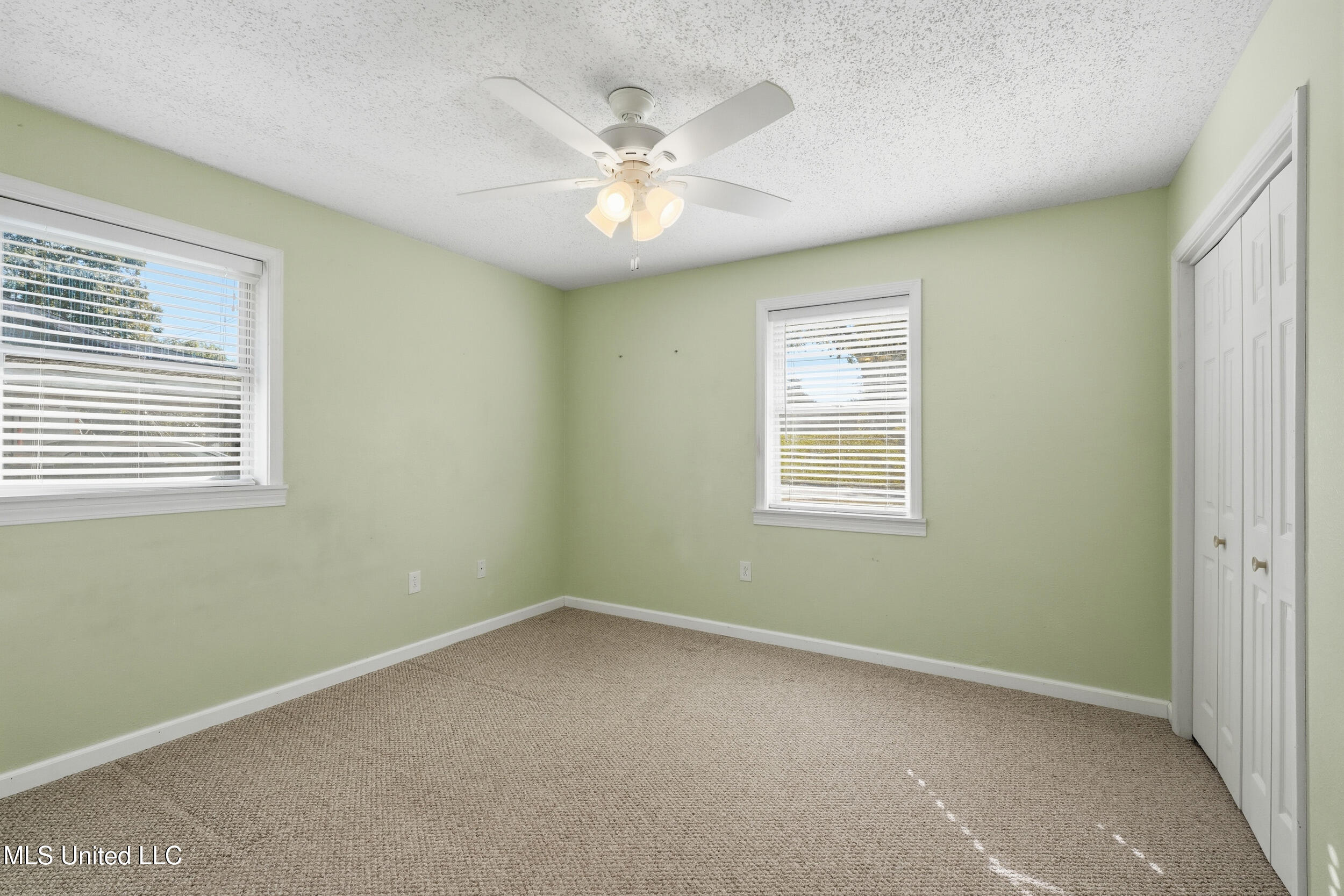 2138 Crestwood Drive Property Photo 17