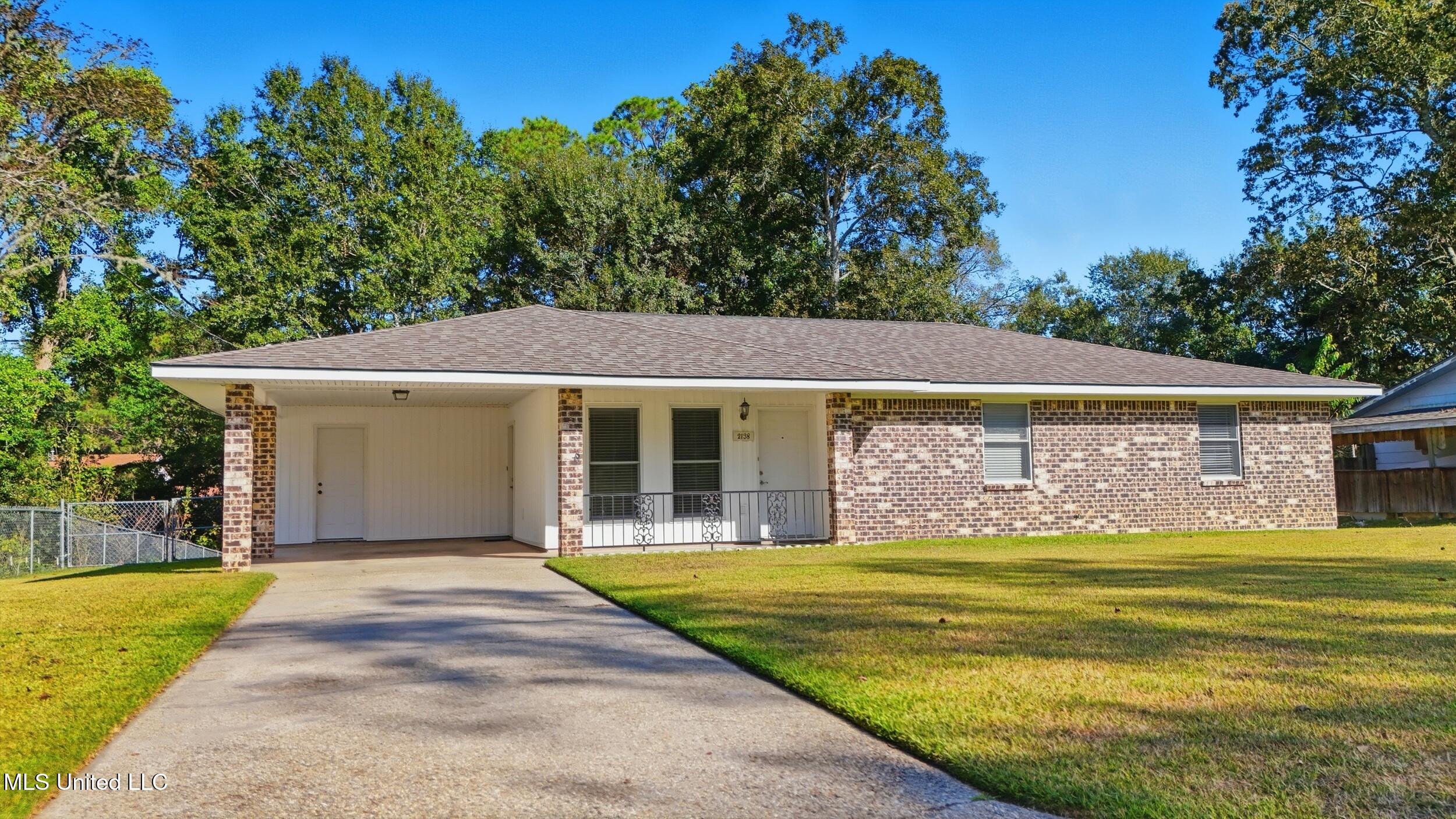 2138 Crestwood Drive Property Photo 26