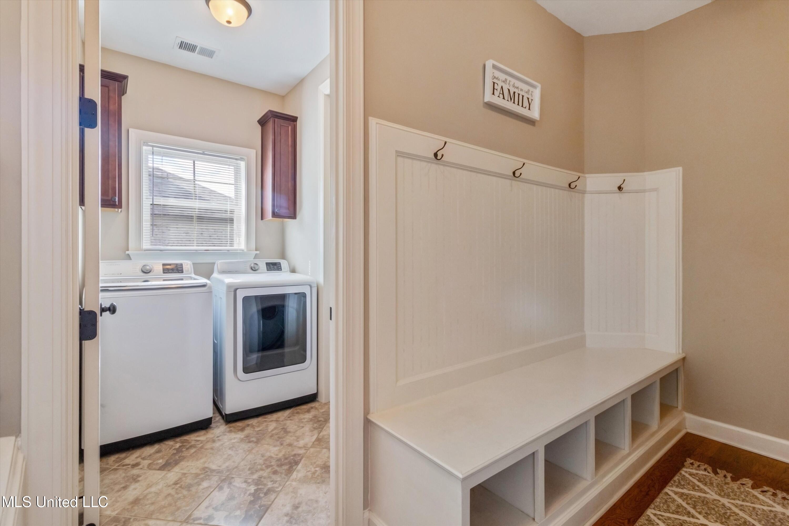 10488 Parker Dr Drive Property Photo 18