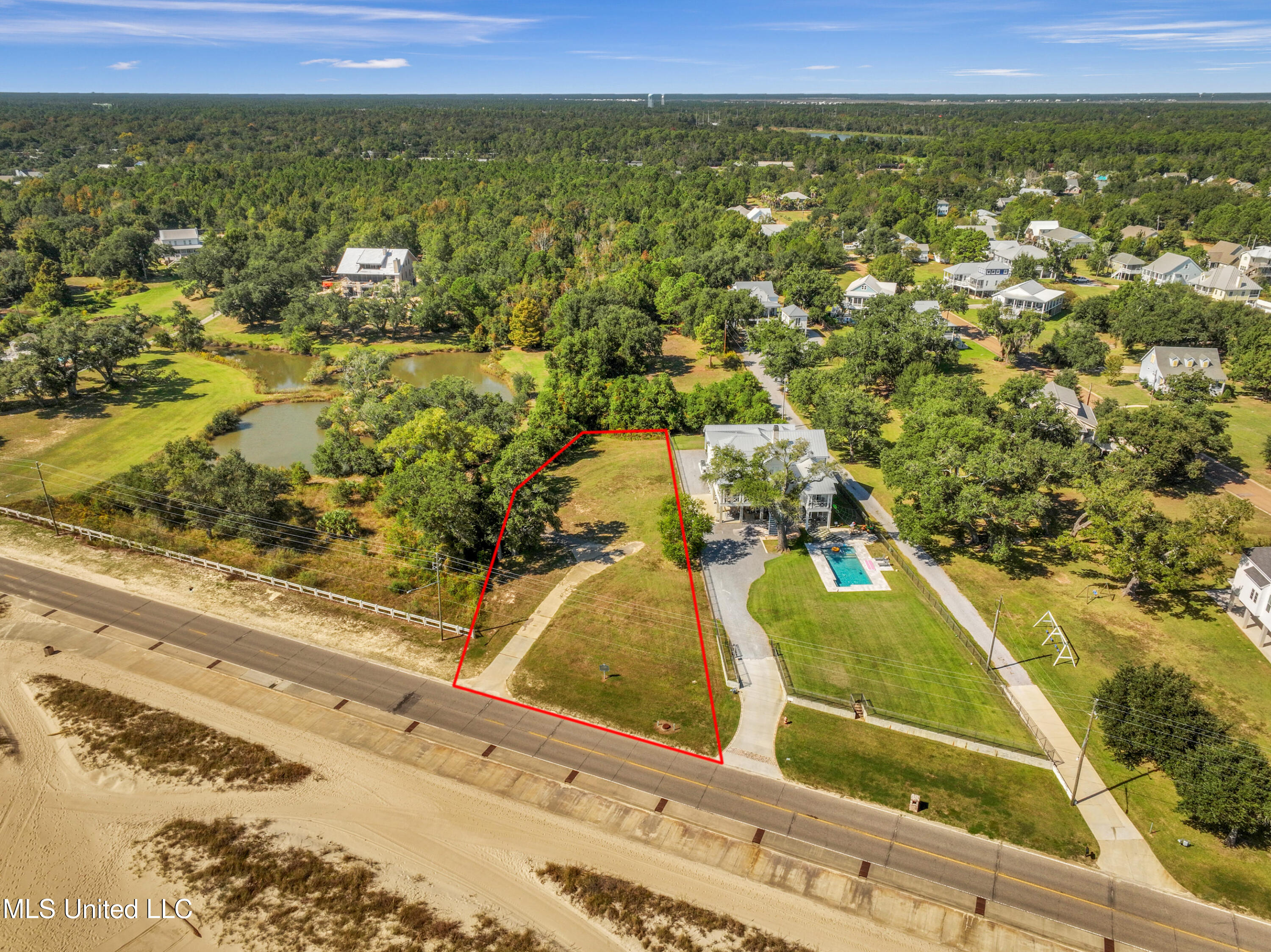 643 N Beach Boulevard Property Photo 1