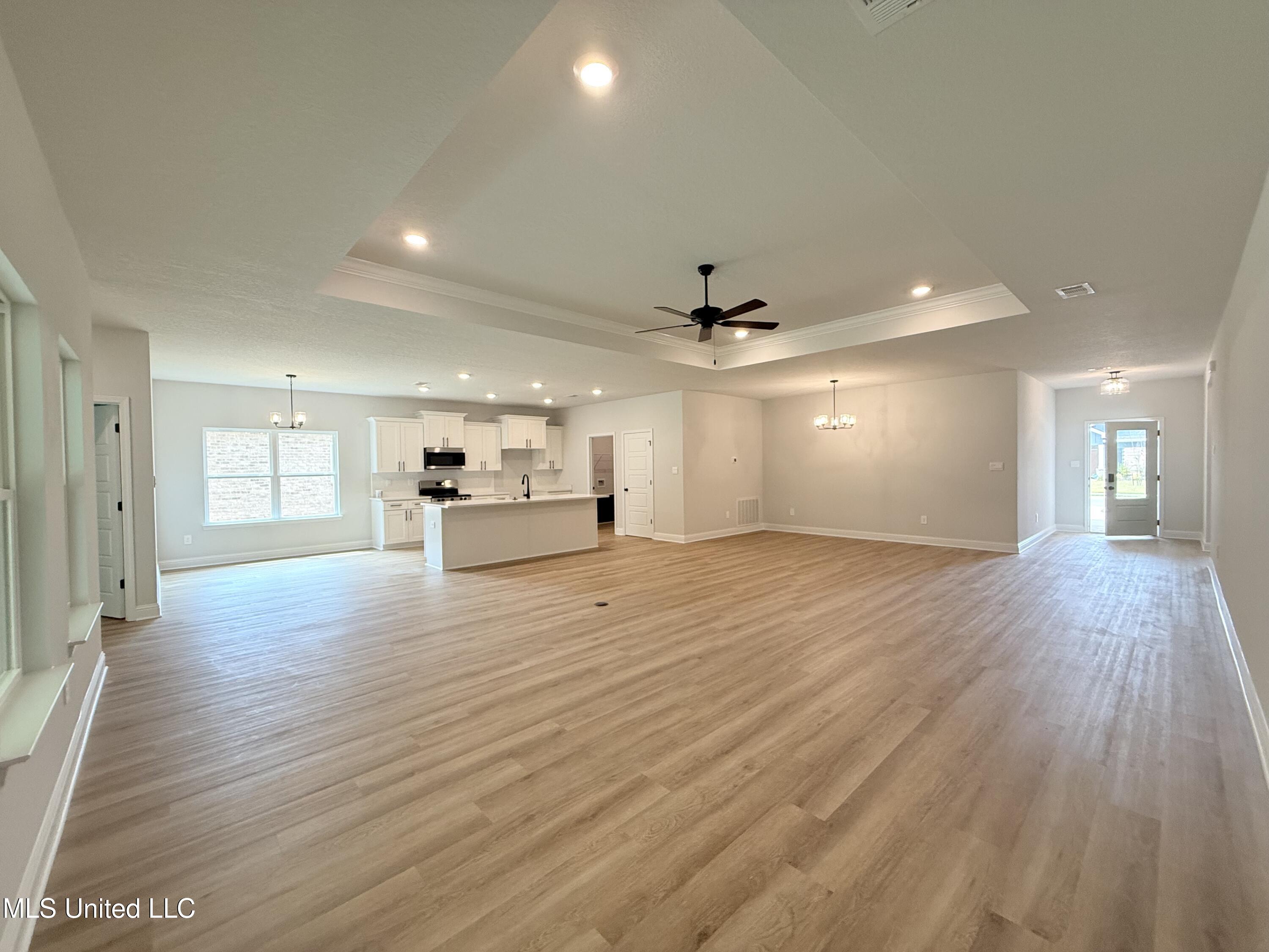 13505 Sarus Drive Property Photo 3