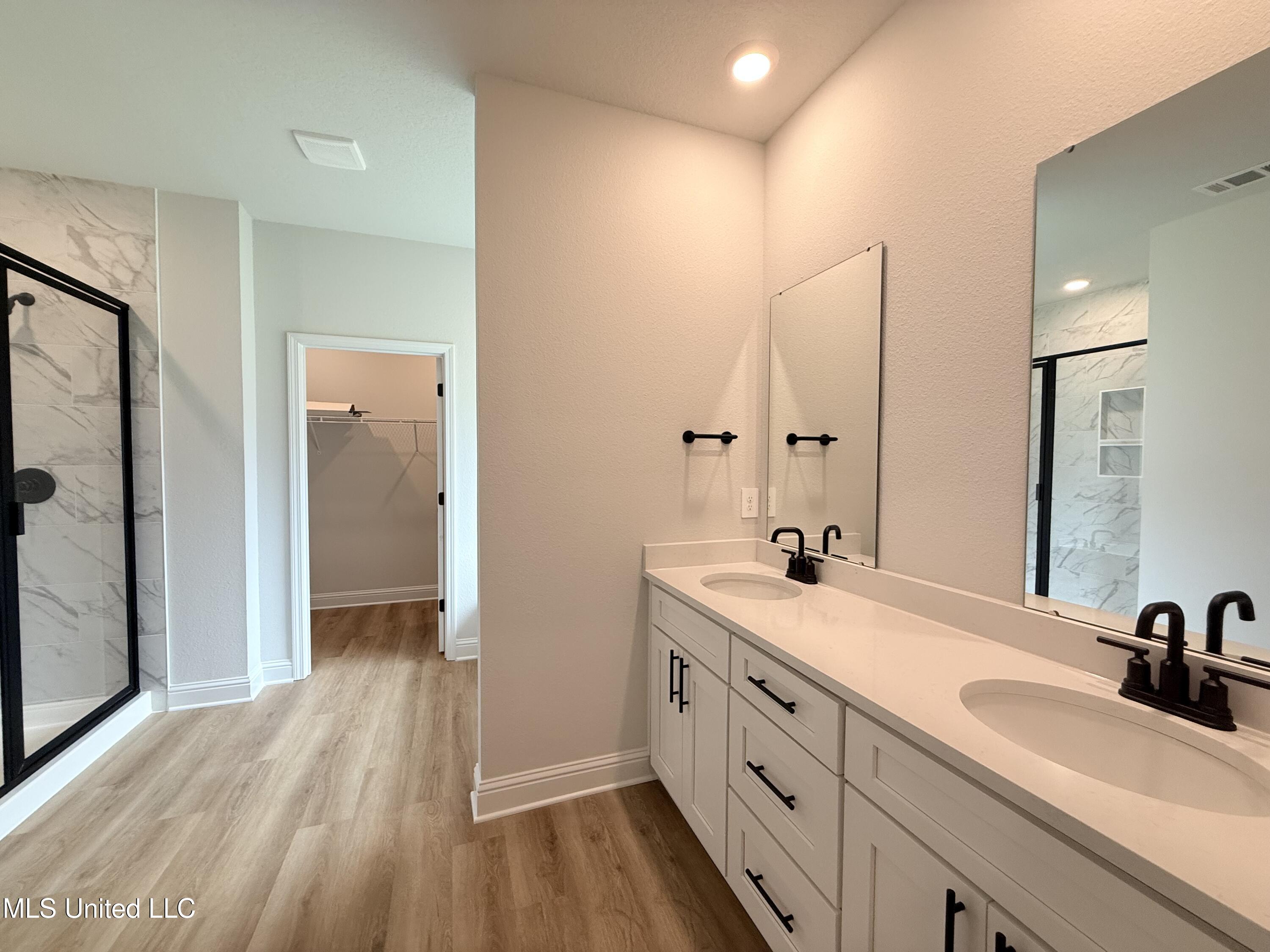 13505 Sarus Drive Property Photo 7