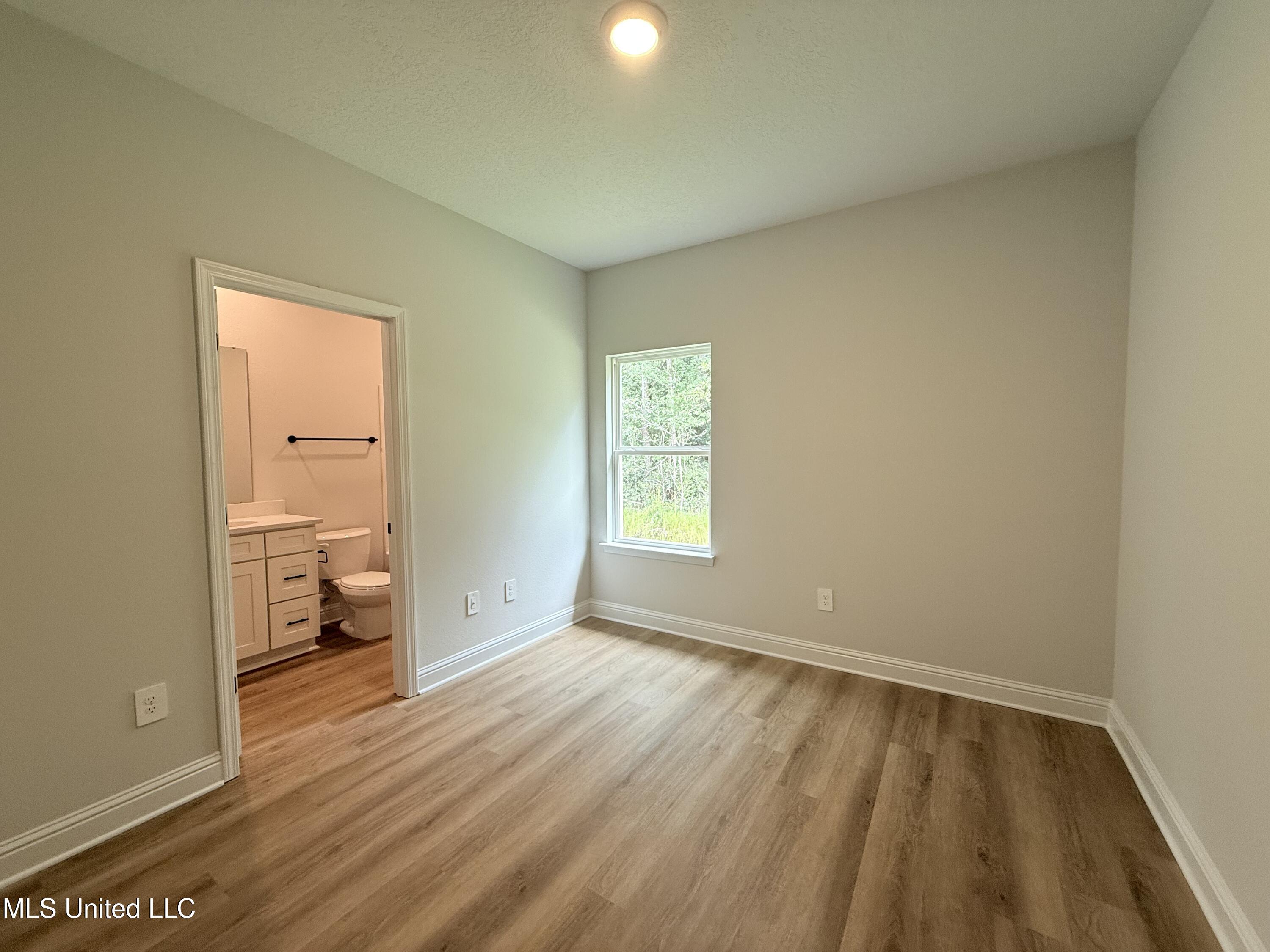 13505 Sarus Drive Property Photo 10