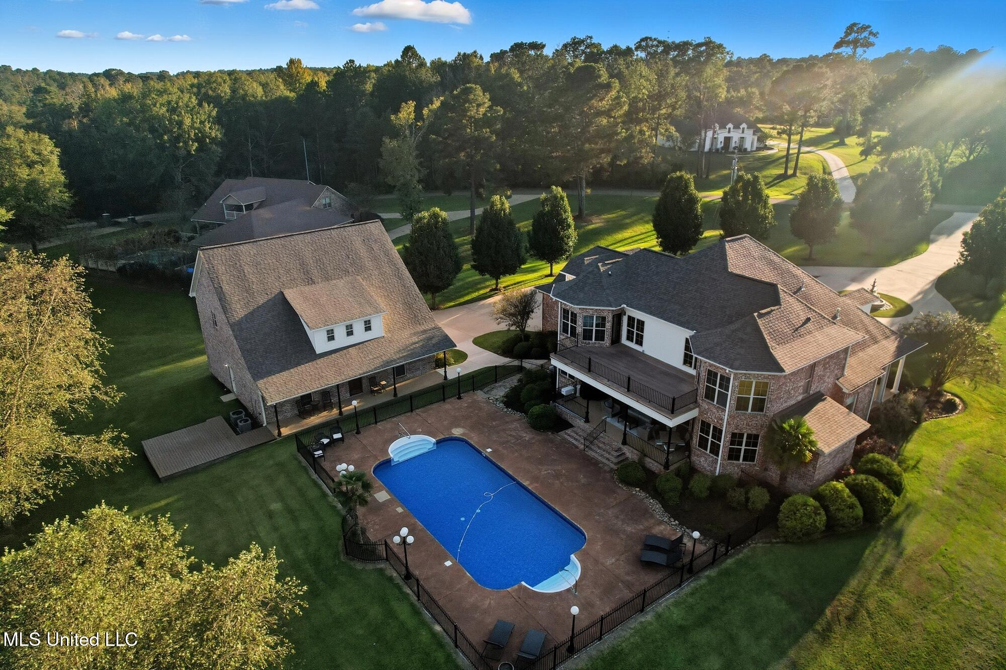 1119 Milltowne Drive Property Photo 7