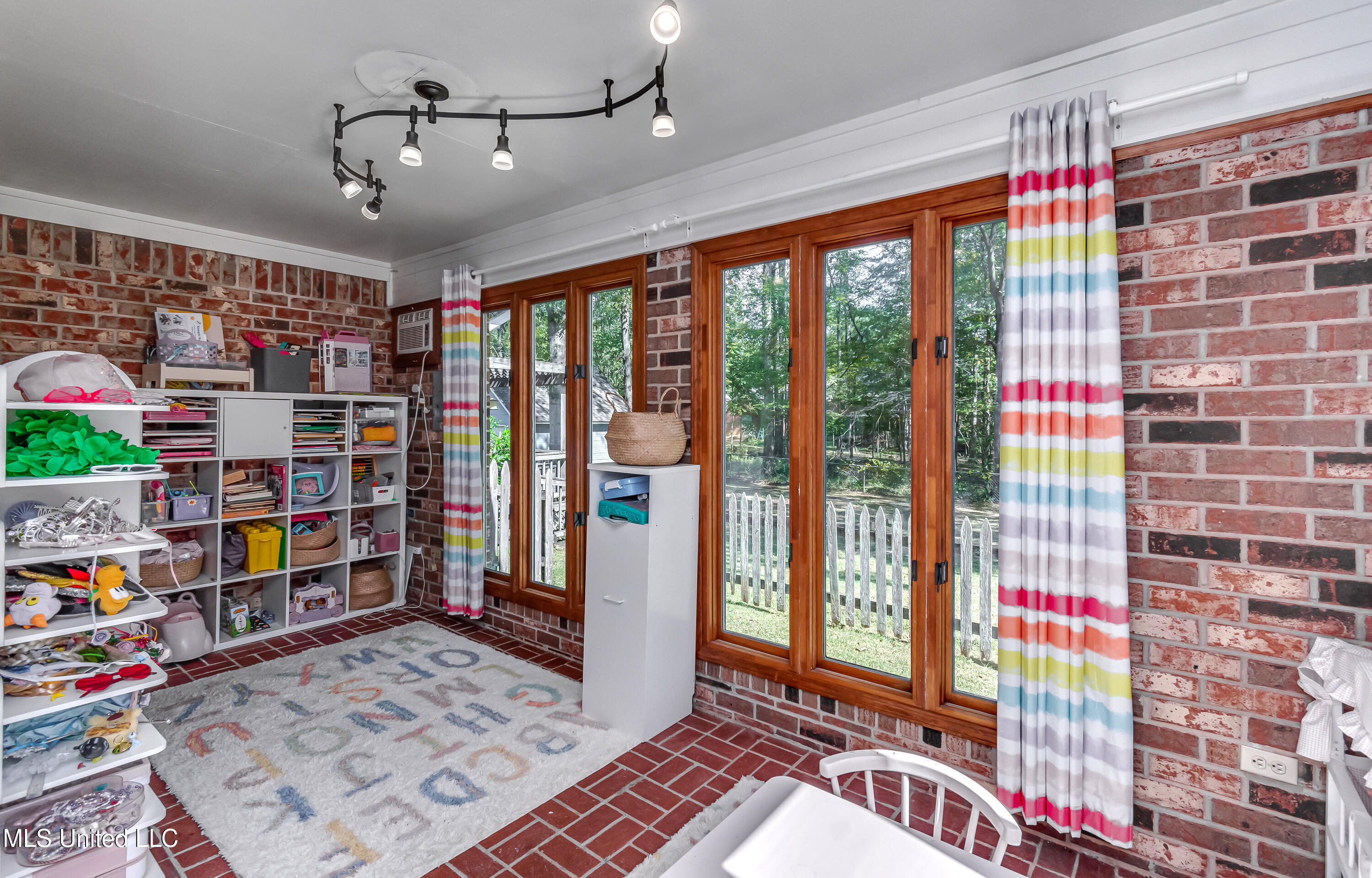 134 Richmond Drive Property Photo 41