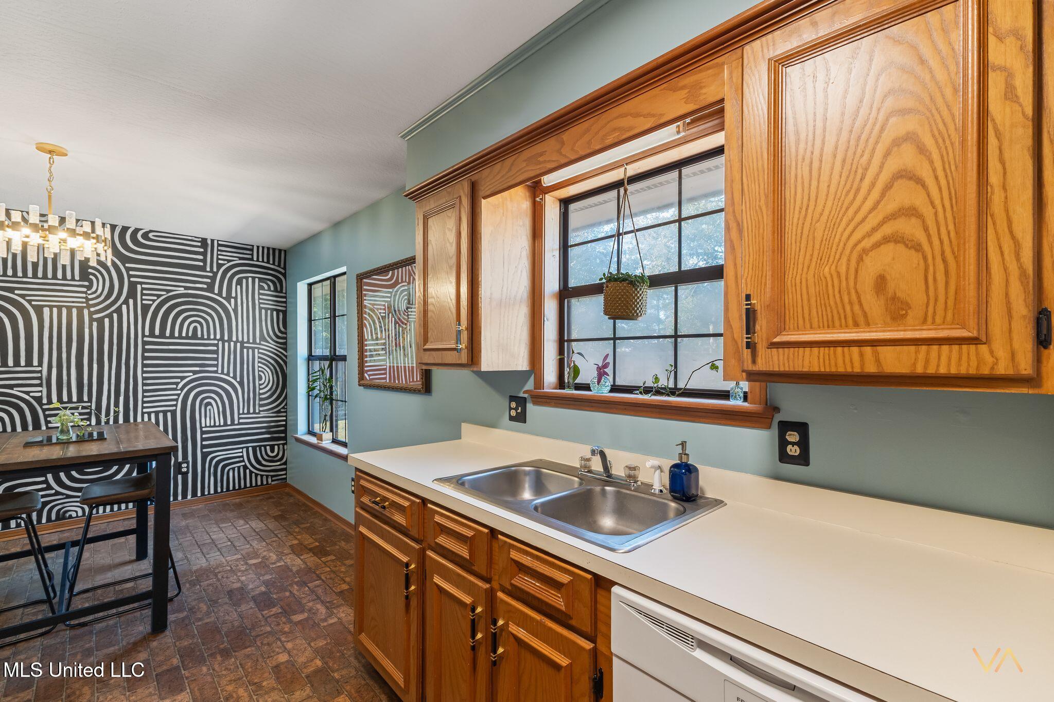 1803 Mable Street Property Photo 12