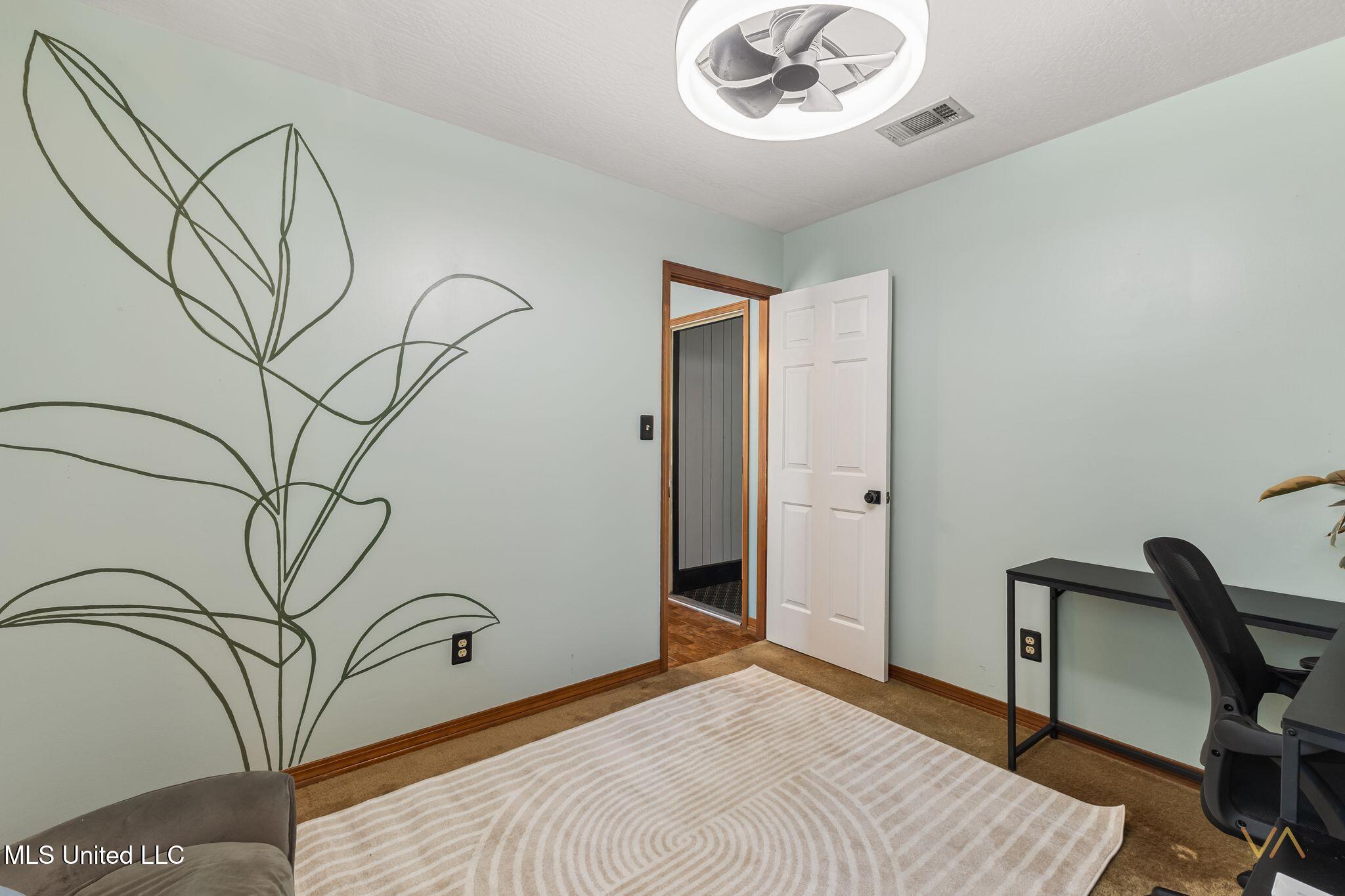 1803 Mable Street Property Photo 17