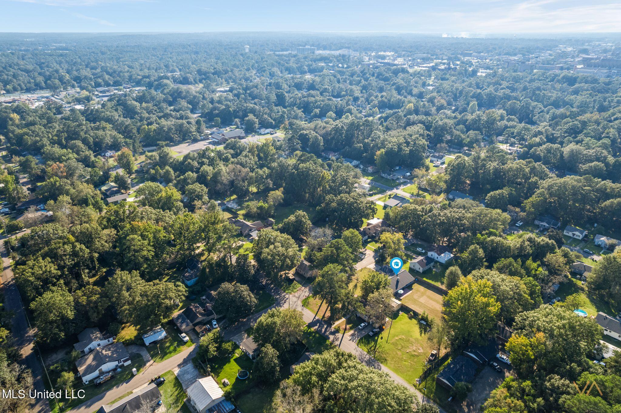 1803 Mable Street Property Photo 32