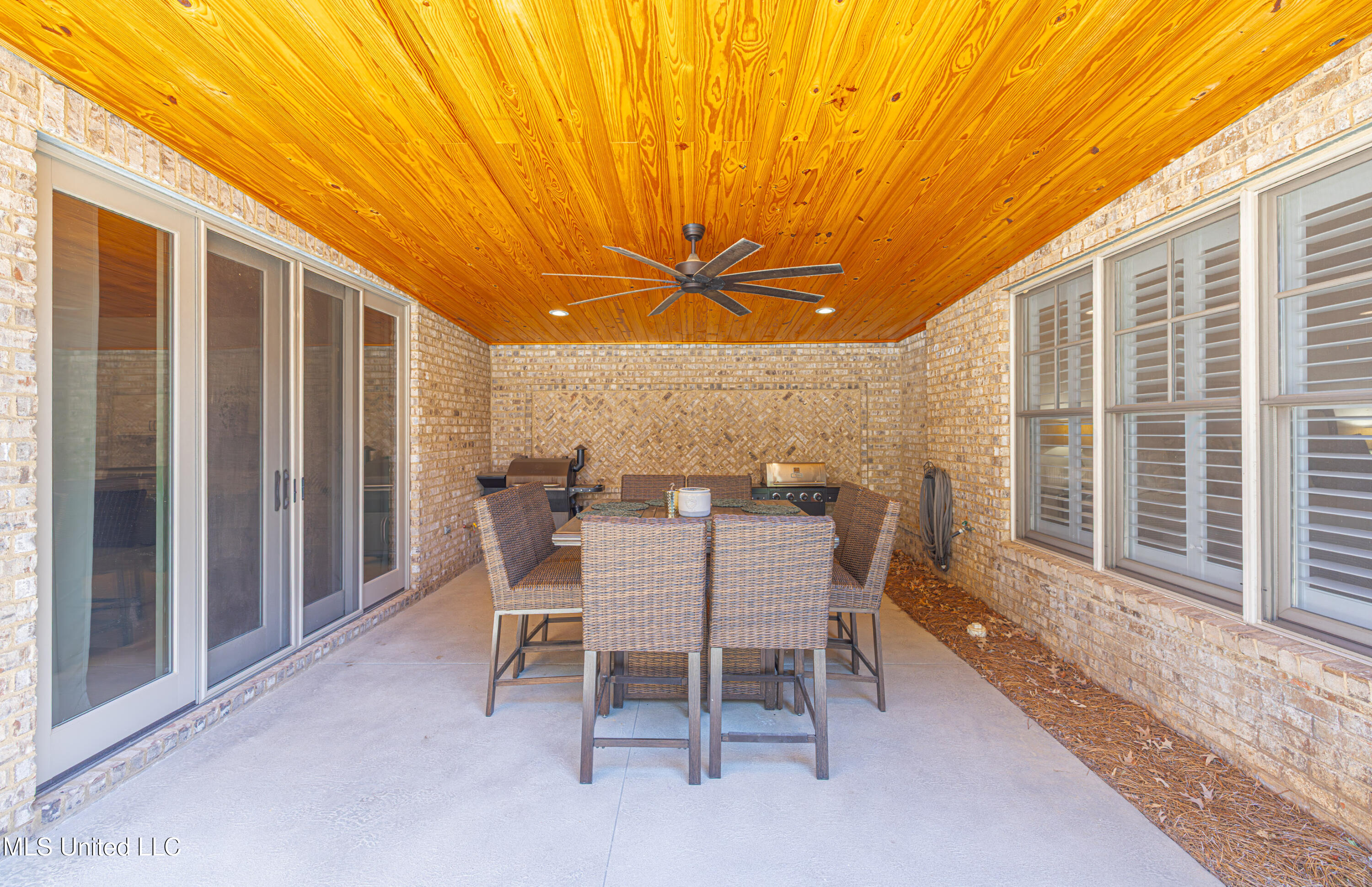 104 Laird Avenue Property Photo 14