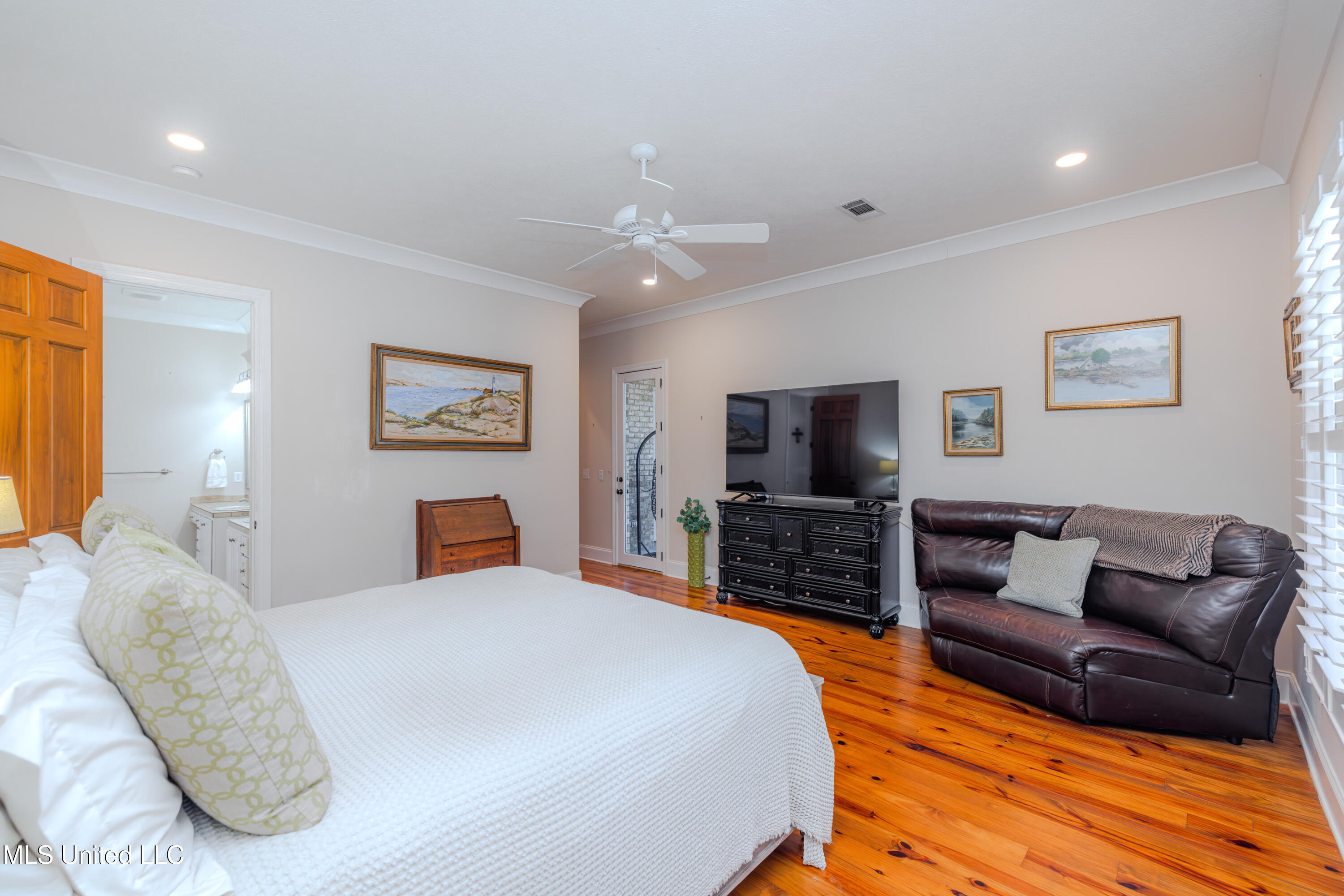 104 Laird Avenue Property Photo 37