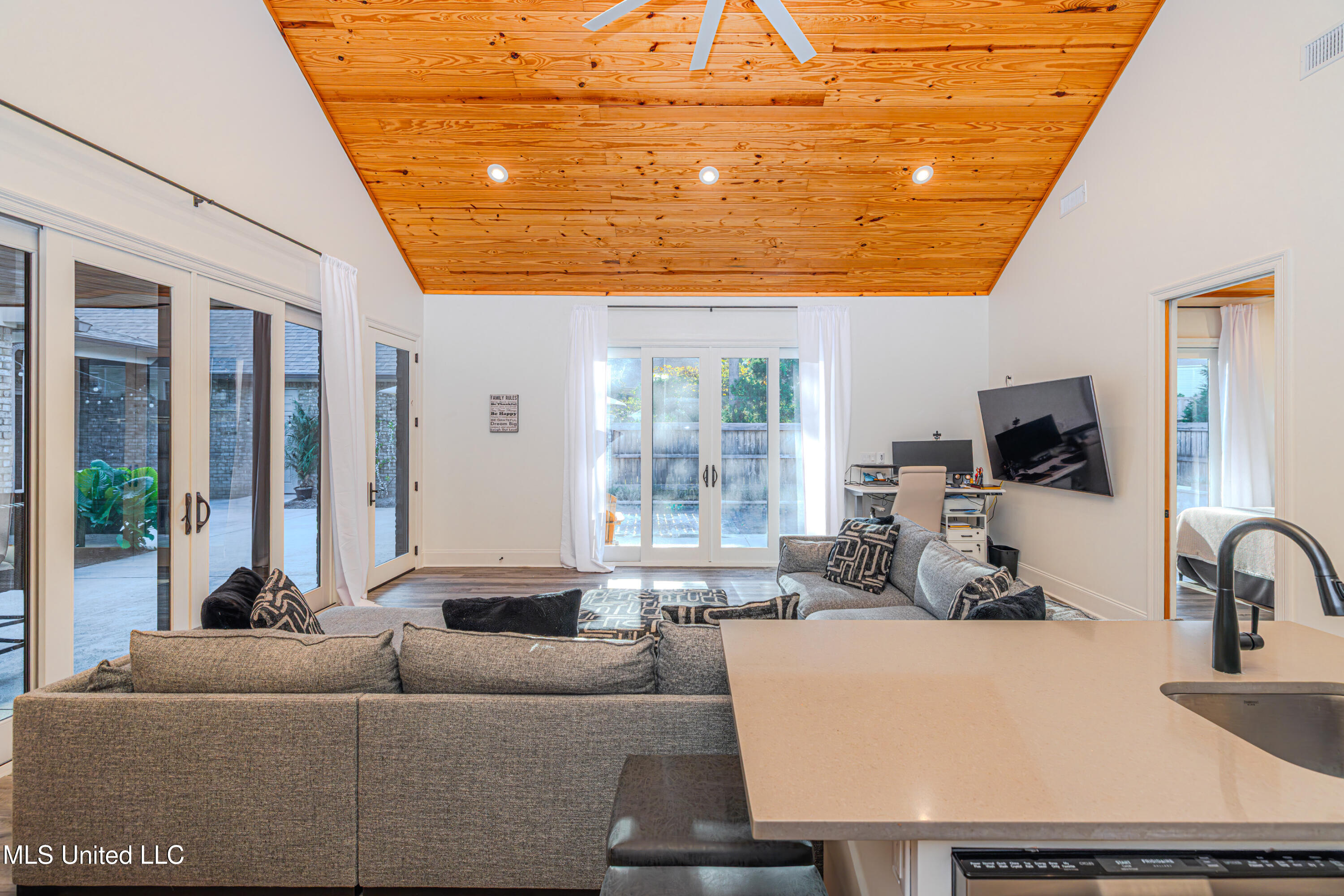 104 Laird Avenue Property Photo 96