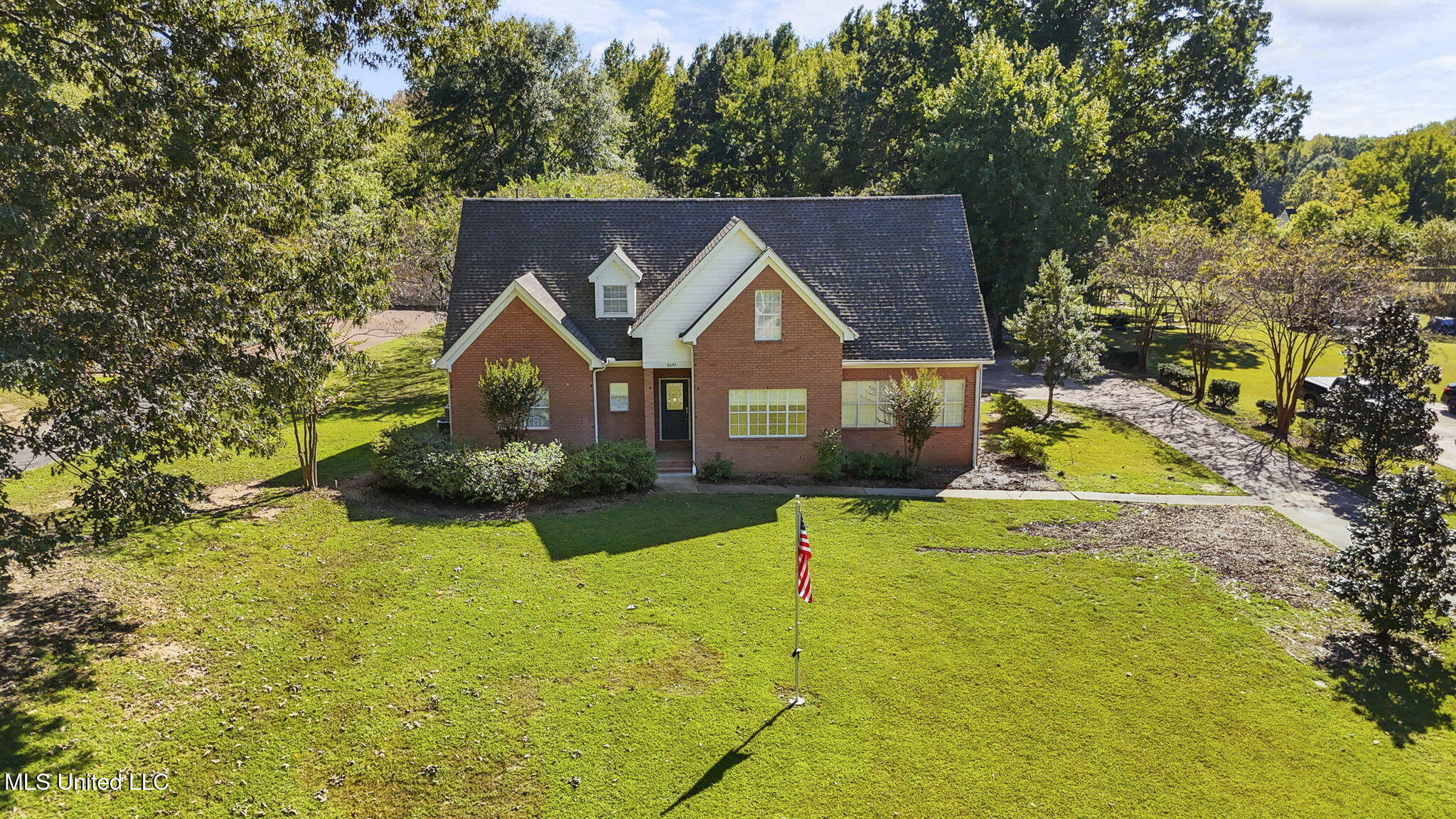 2095 Tall Tree Drive Property Photo 1