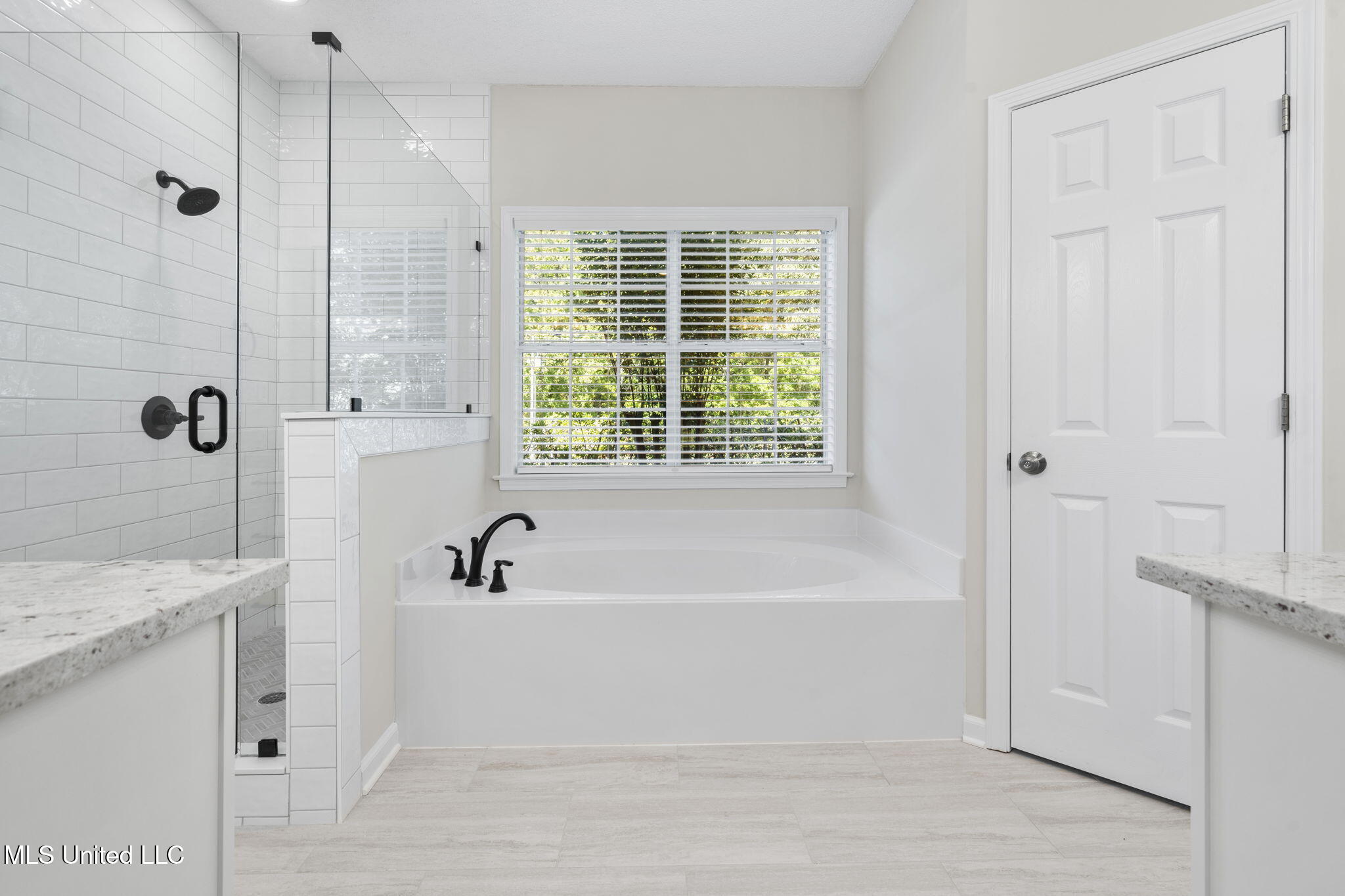 2095 Tall Tree Drive Property Photo 14