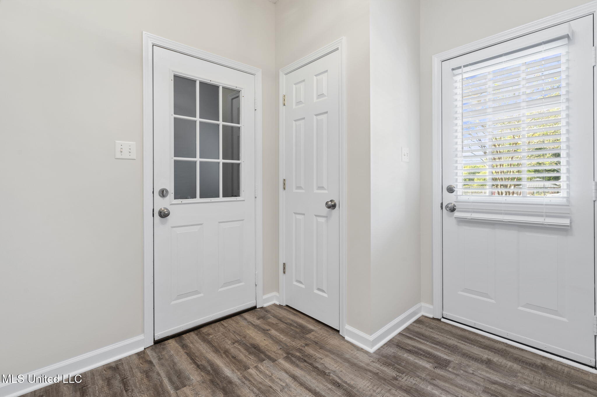 2095 Tall Tree Drive Property Photo 17