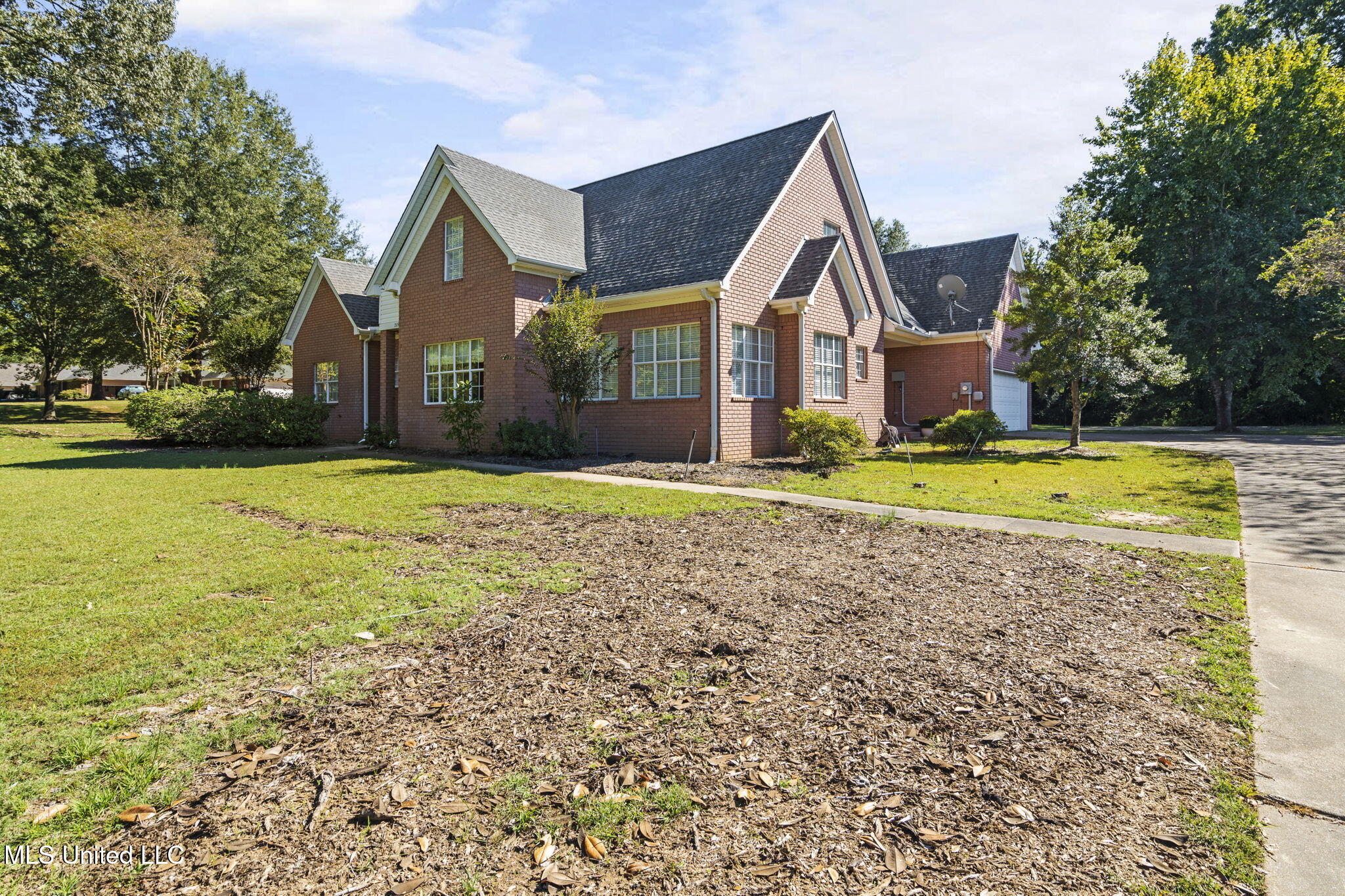 2095 Tall Tree Drive Property Photo 41