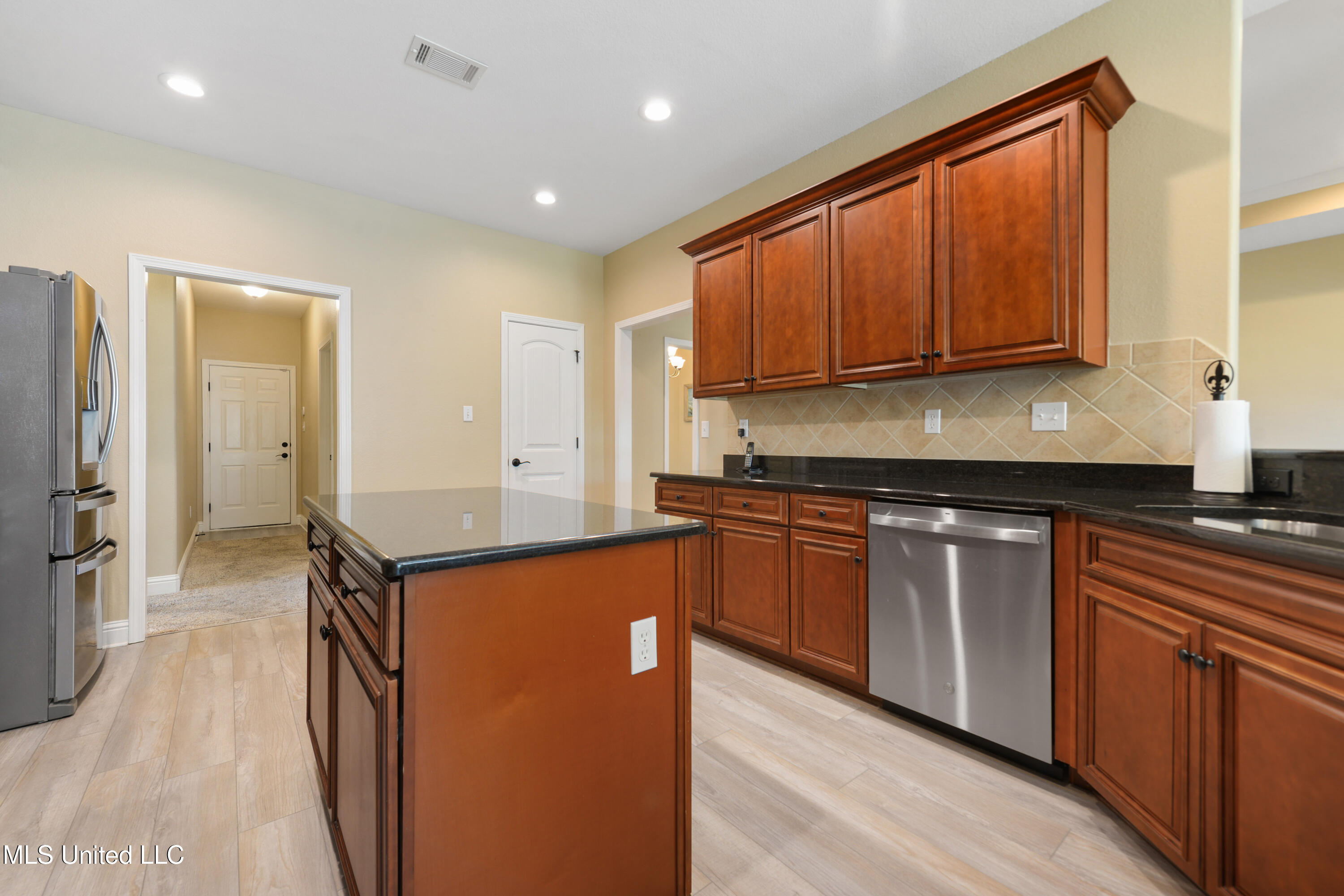 14105 Glendale Road Property Photo 11