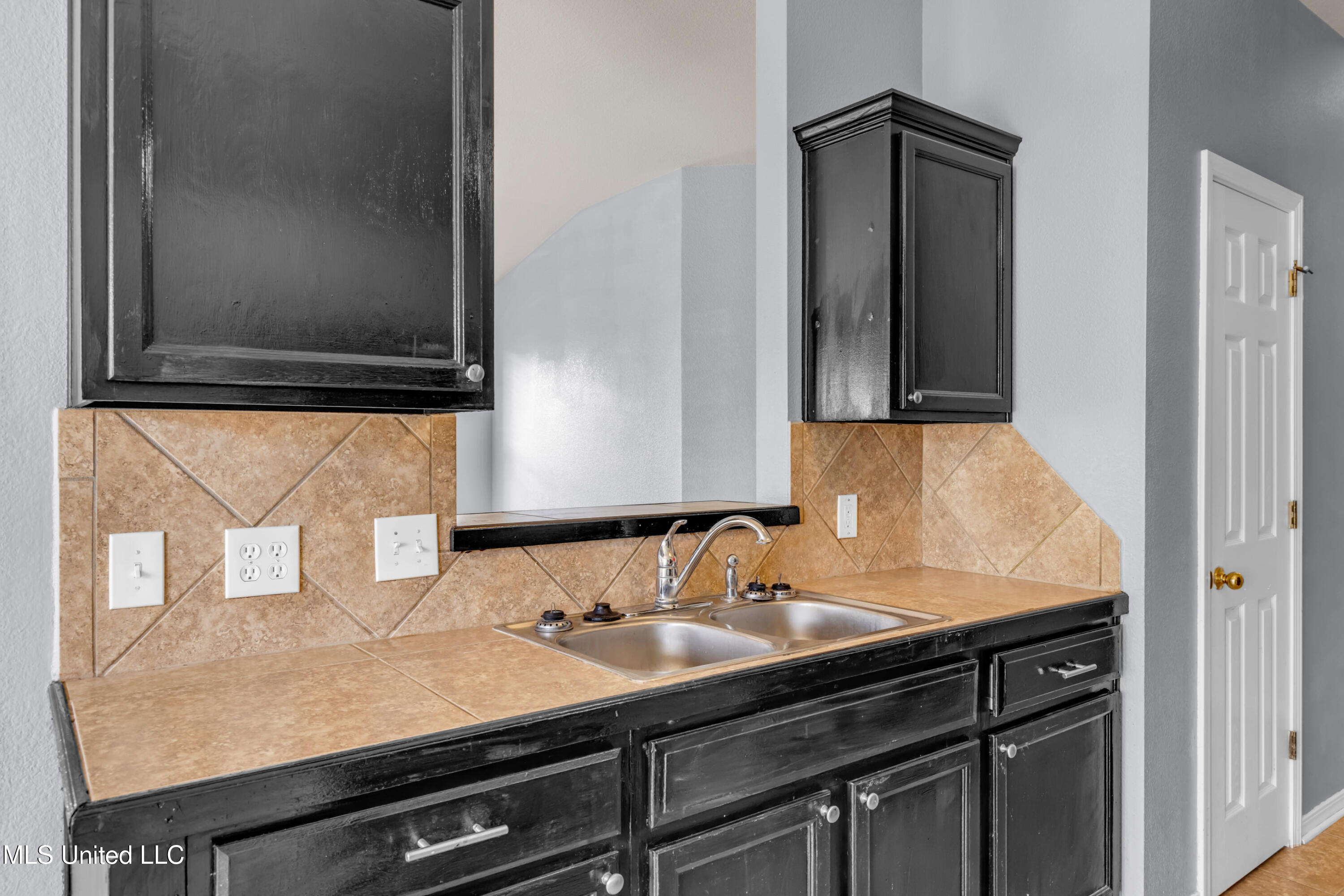 16371 Lancaster Cove Property Photo 11