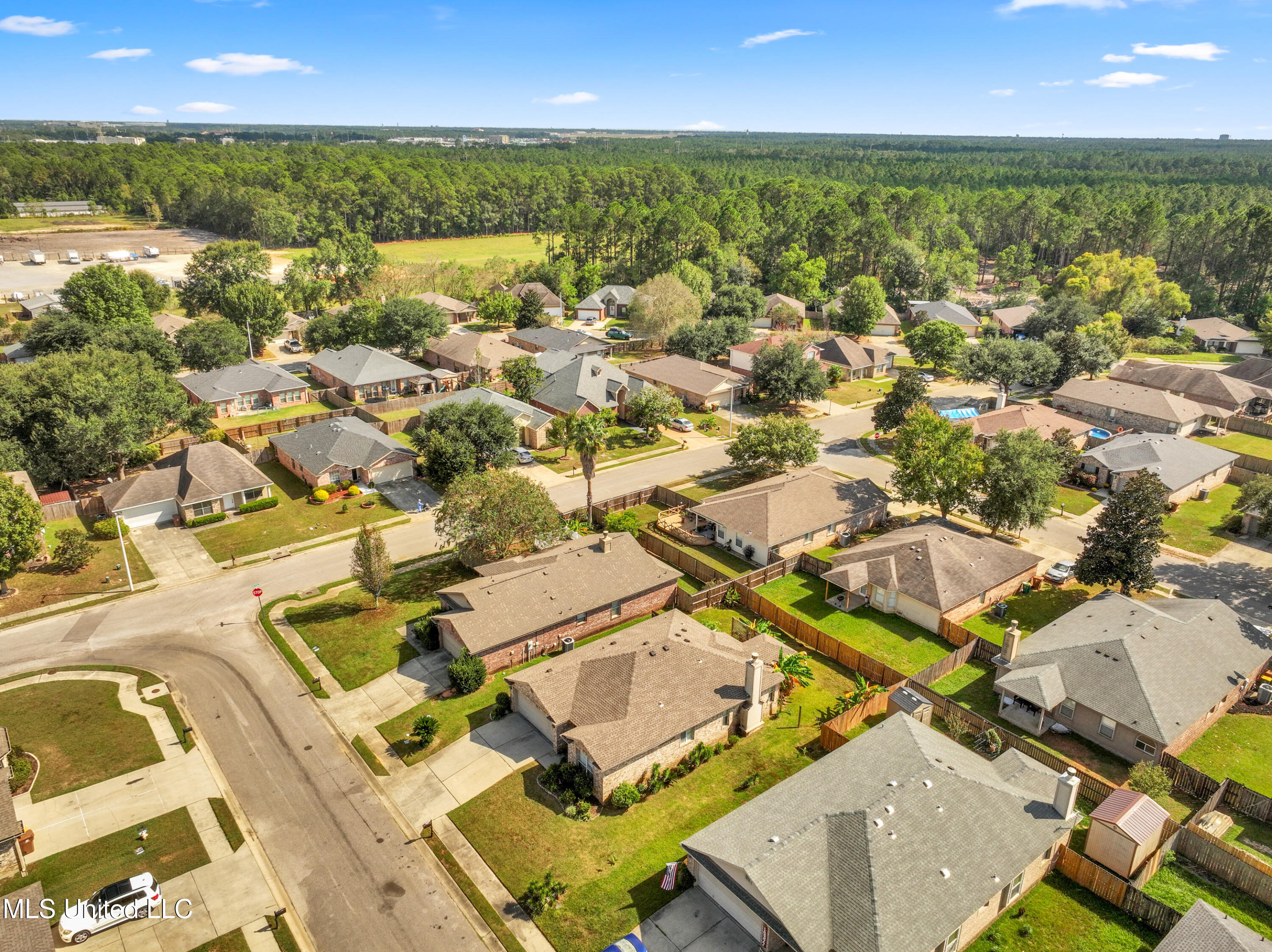 16371 Lancaster Cove Property Photo 23