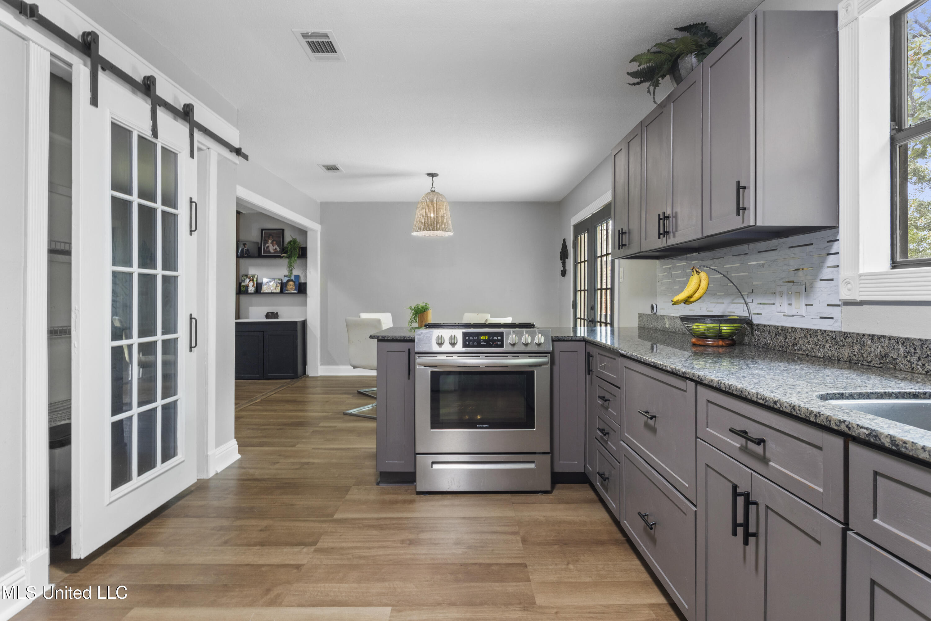 1501 Willowbend Drive Property Photo 13