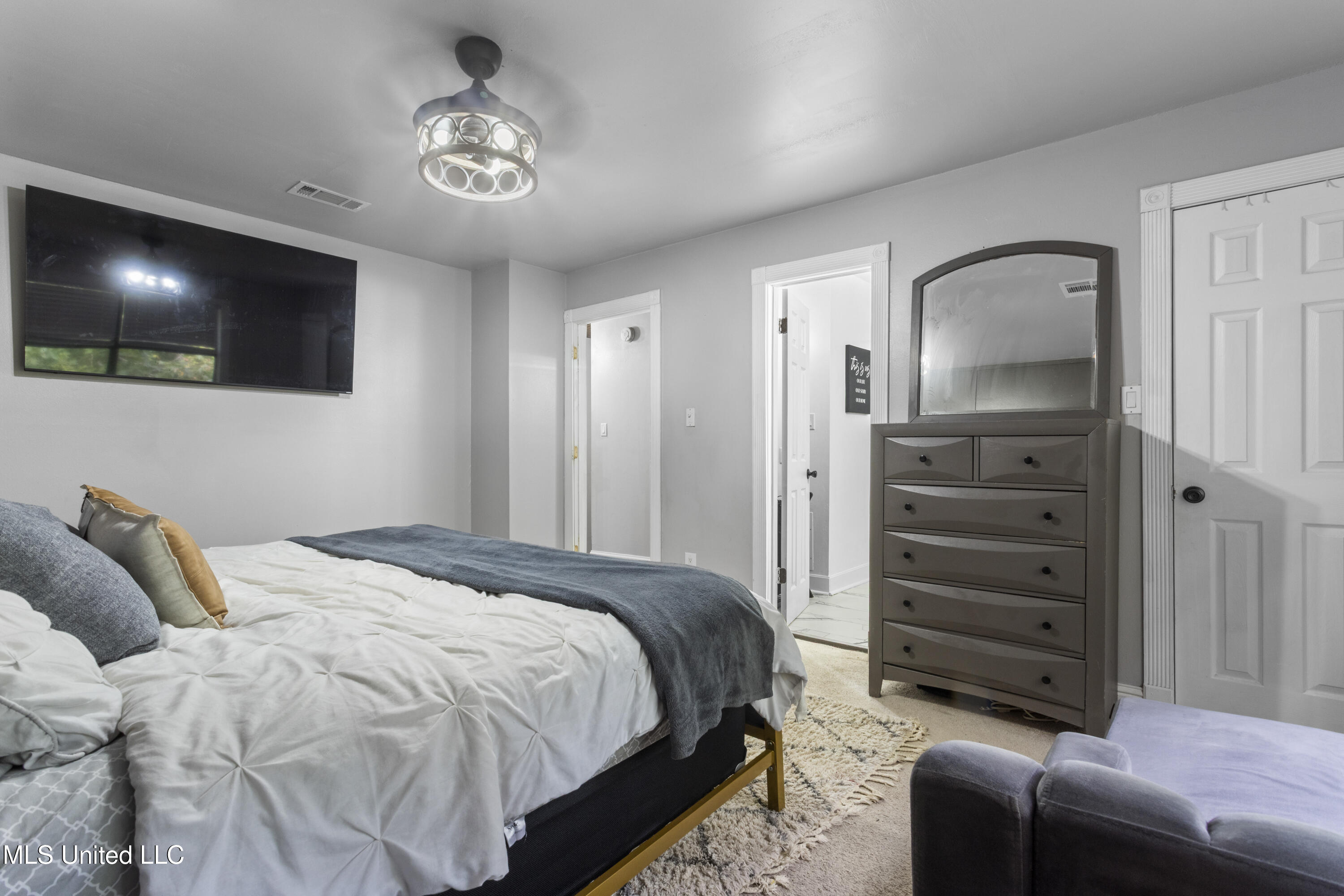 1501 Willowbend Drive Property Photo 16