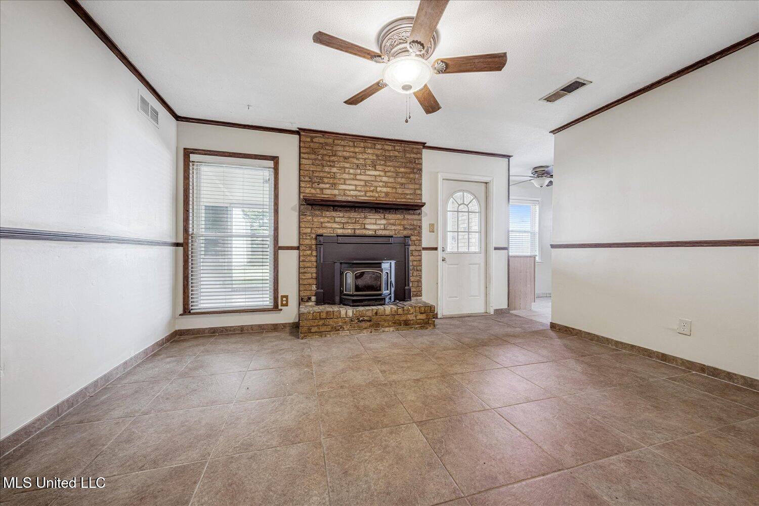 1776 Brown Cove Property Photo 7