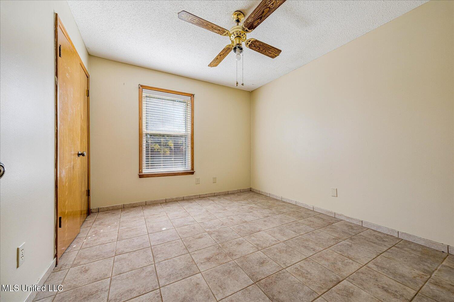 1776 Brown Cove Property Photo 16