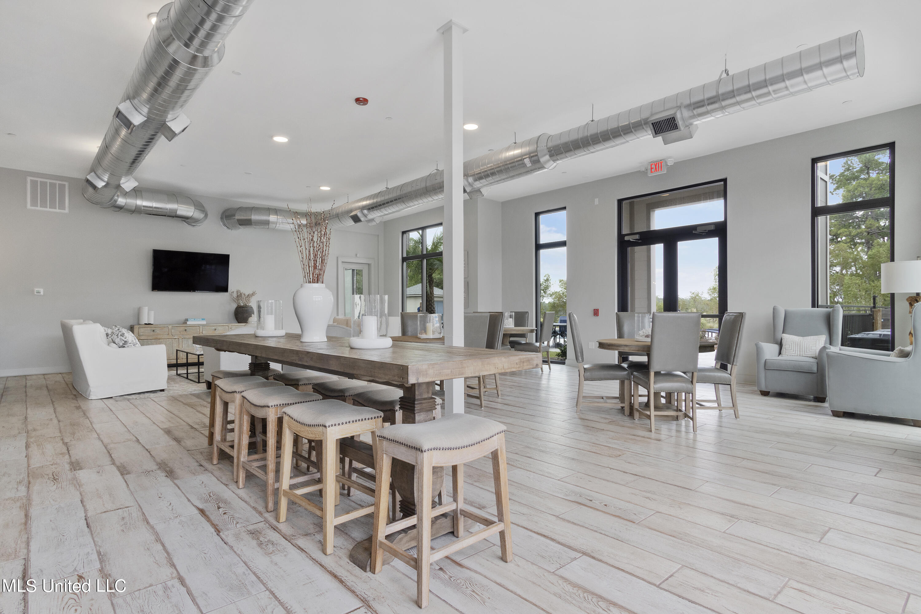 2501 Bienville Boulevard Property Photo 39