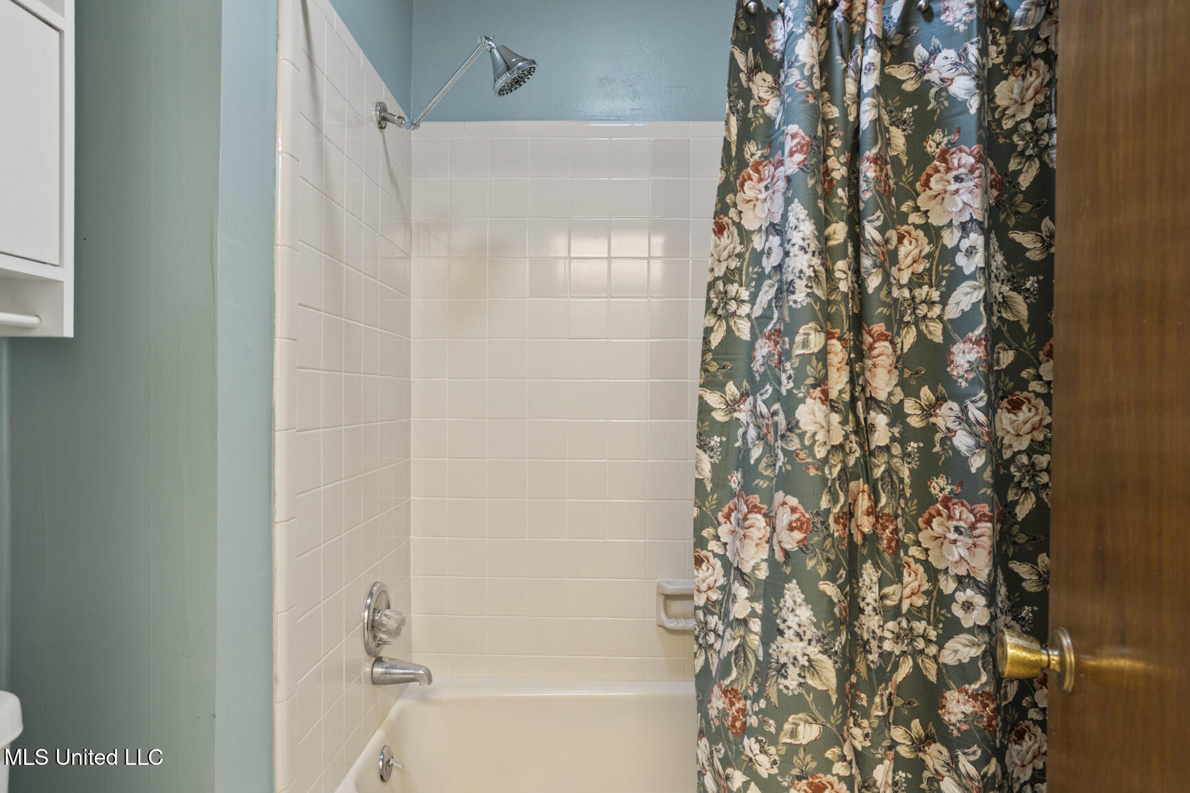 18899 Midway Road Property Photo 32