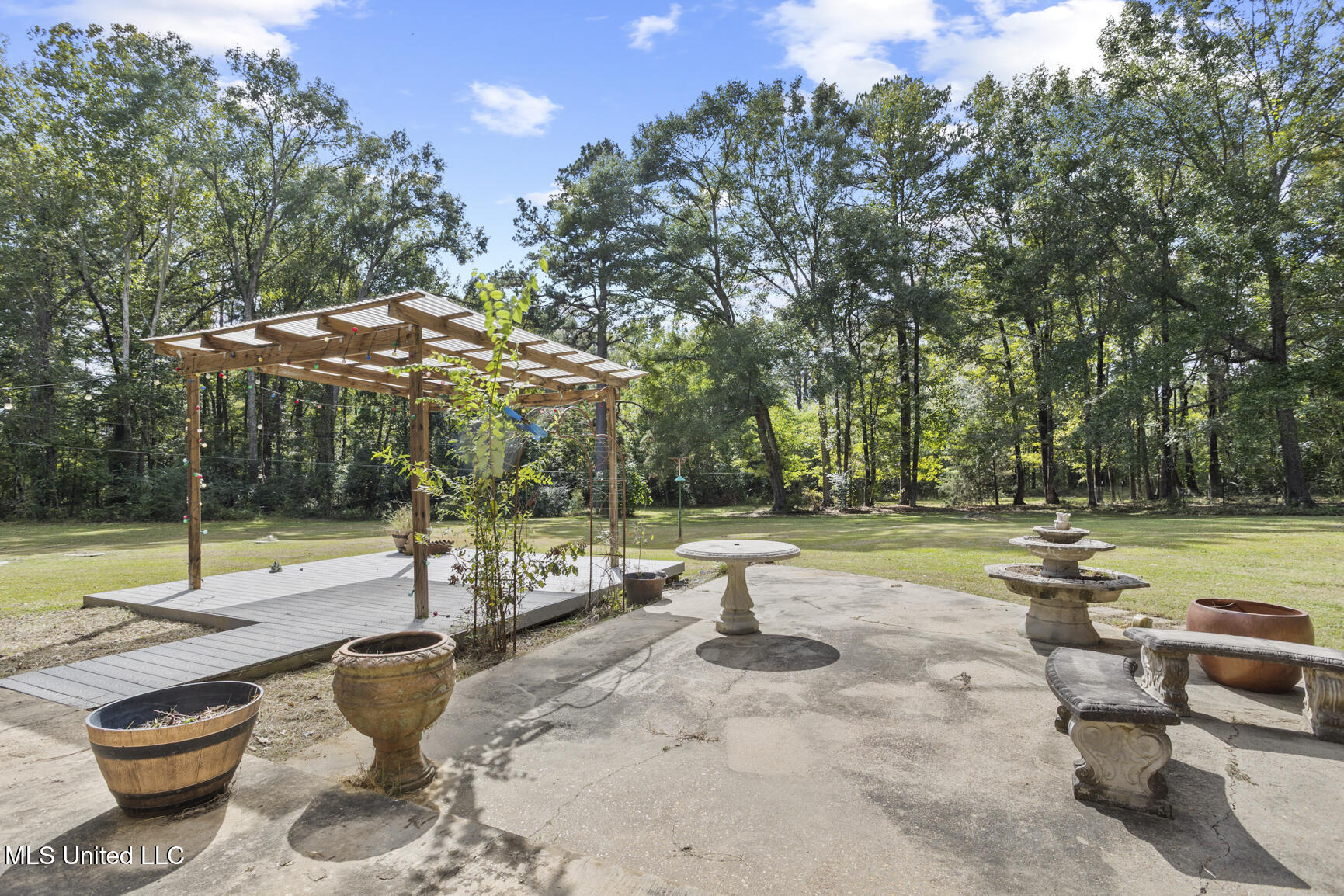 18899 Midway Road Property Photo 34